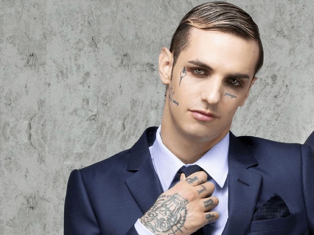 1024x768 Tour Achille Lauro