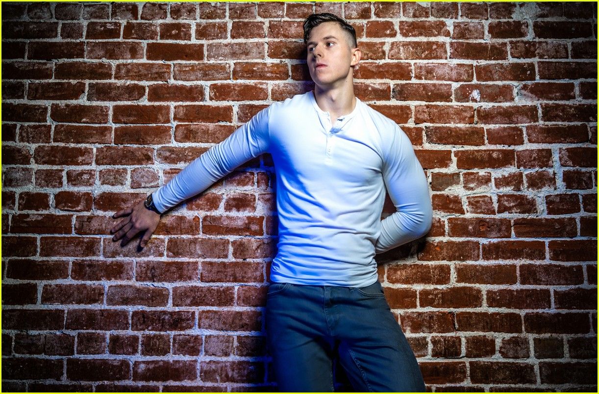 1222x803 Nolan Gould Shows Off His Incredible Physique In Hot New Photo Jared Jr