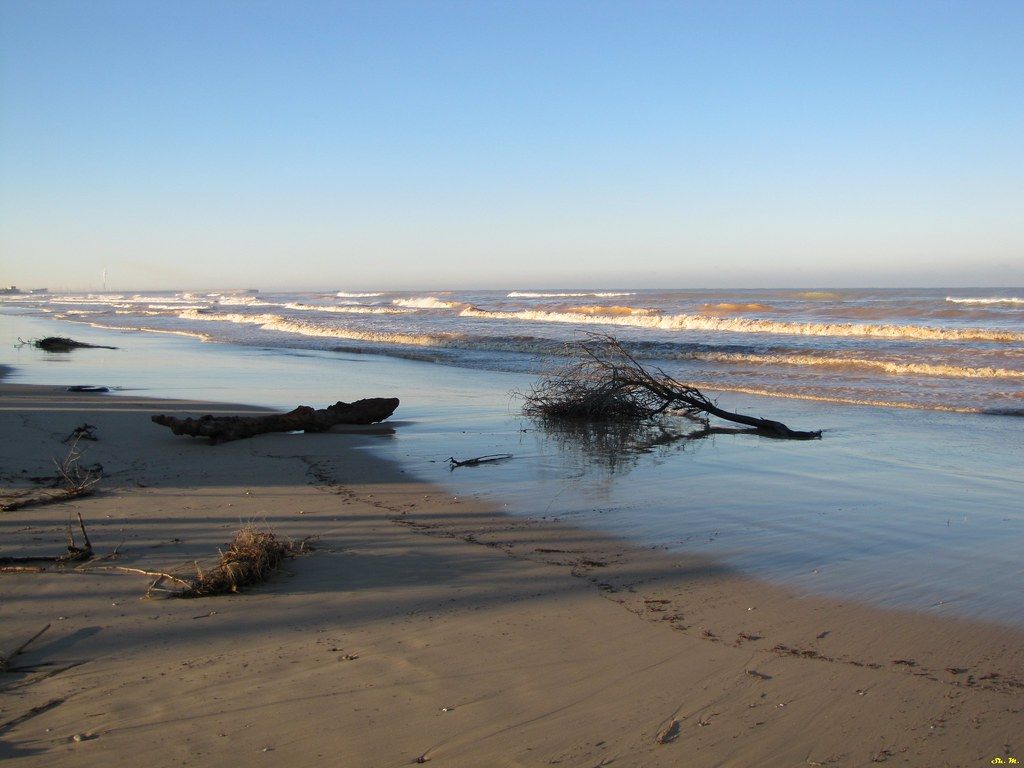 1024x768 After storm. After storm. the seashore of Ashdod, Israel. D