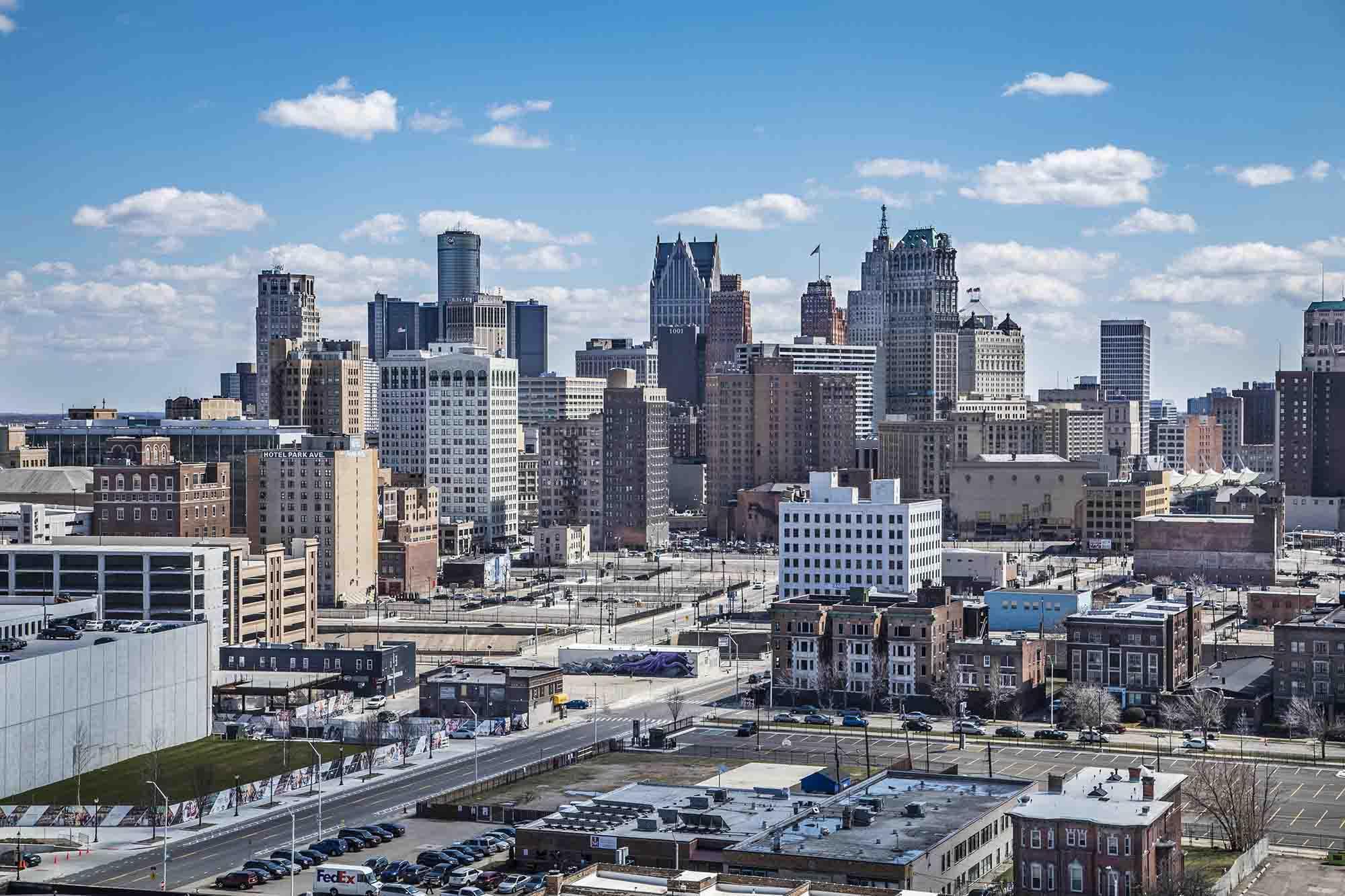 2000x1333 Detroit Cityscape Wallpaper Mural