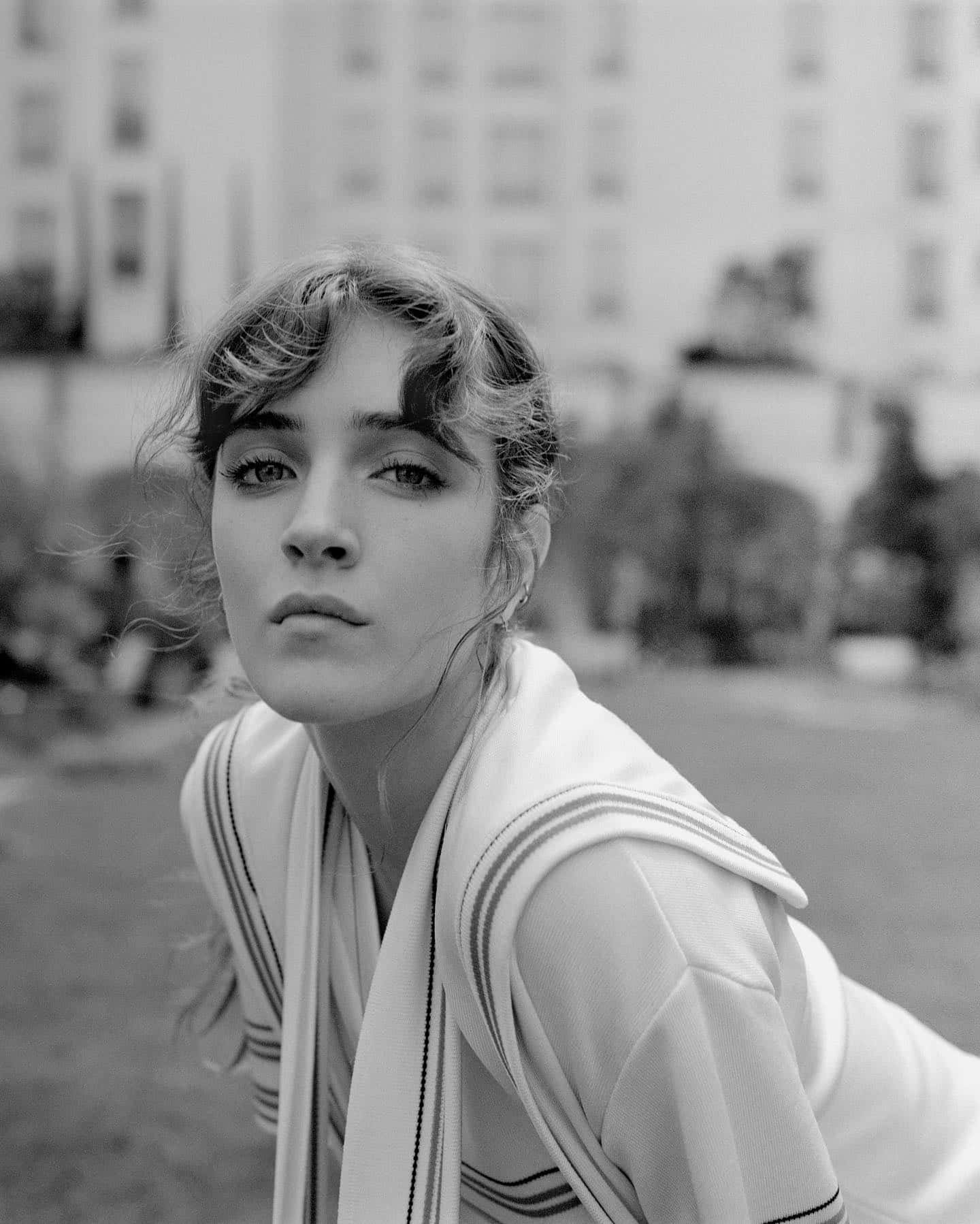 1440x1798 Descargar Retrato en Blanco y Negro de Talia Ryder Fondos de pantalla