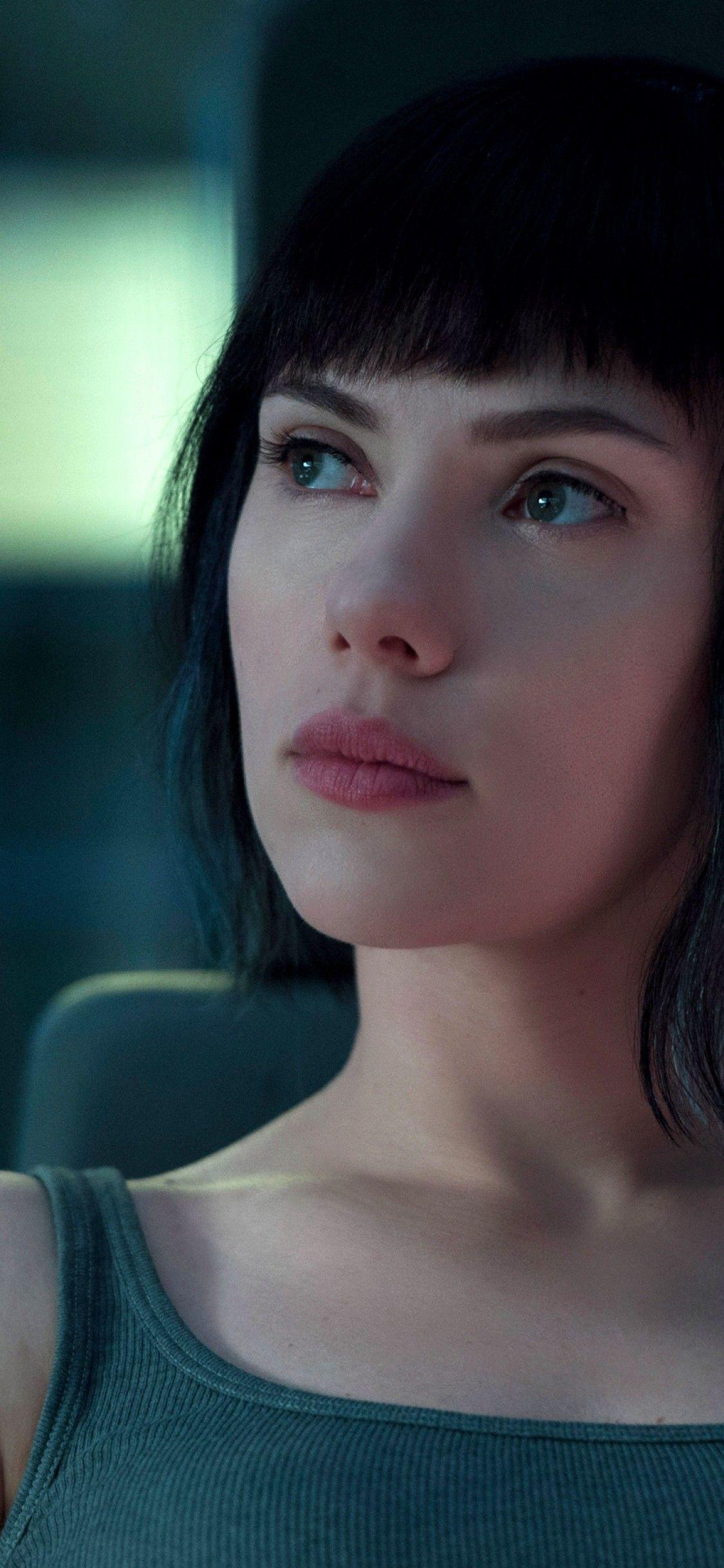 1125x2436 Download 1125x2436 Ghost In The Shell, Scarlett Johansson, Short
