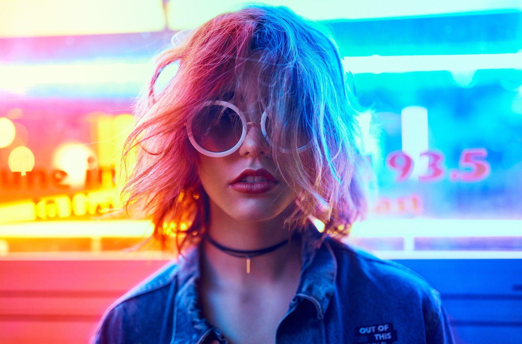 2048x1350 #women, #face, #women with glasses, #blonde, #sunglasses