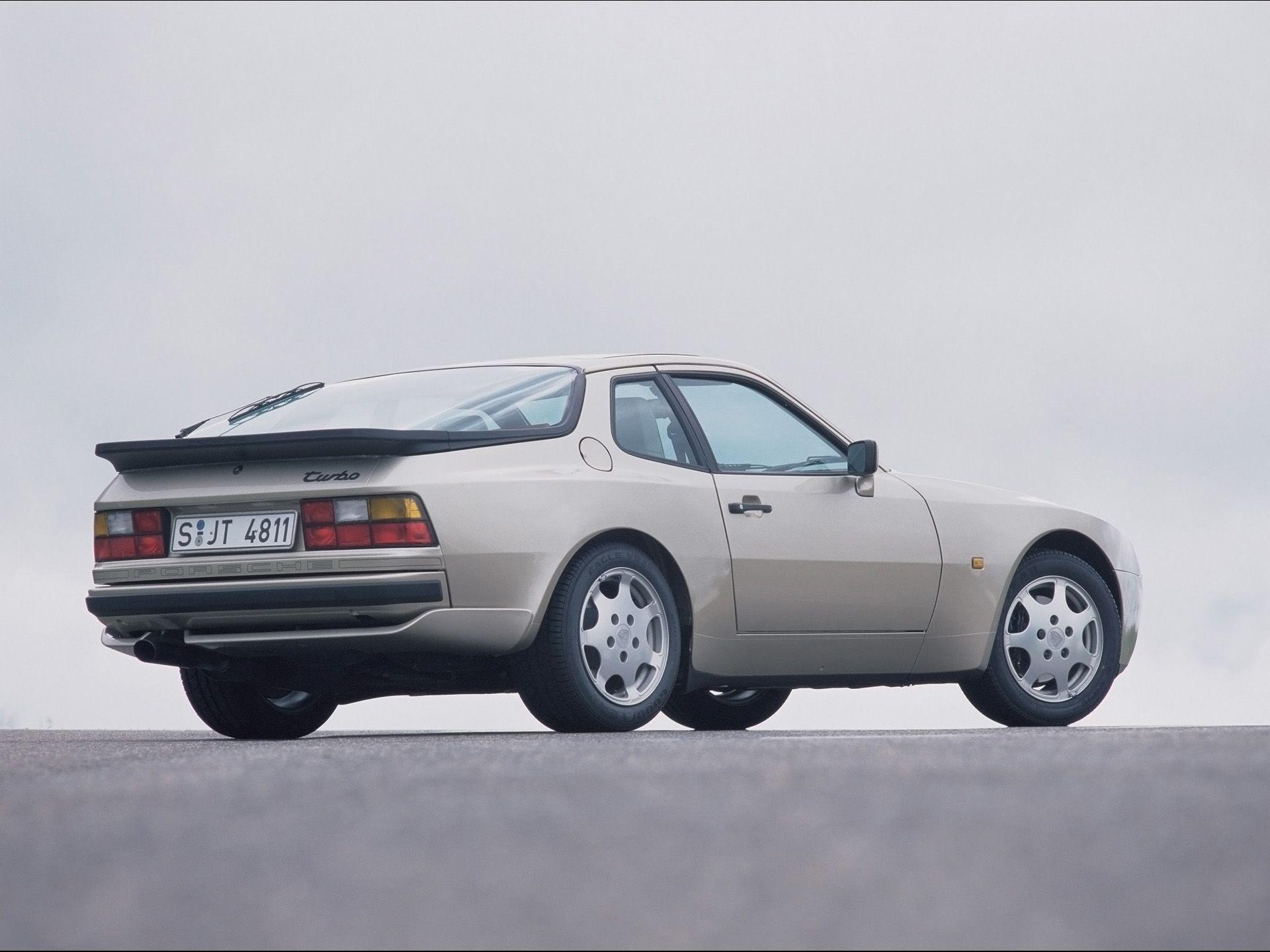 1920x1440 Porsche 944 Period Photo Turbo Coupe 2
