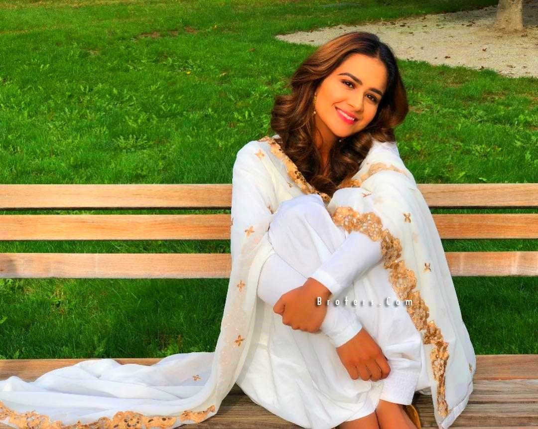 1080x861 Model Roopi Gill HD Image, Picture, Photo And HD Wallpaper