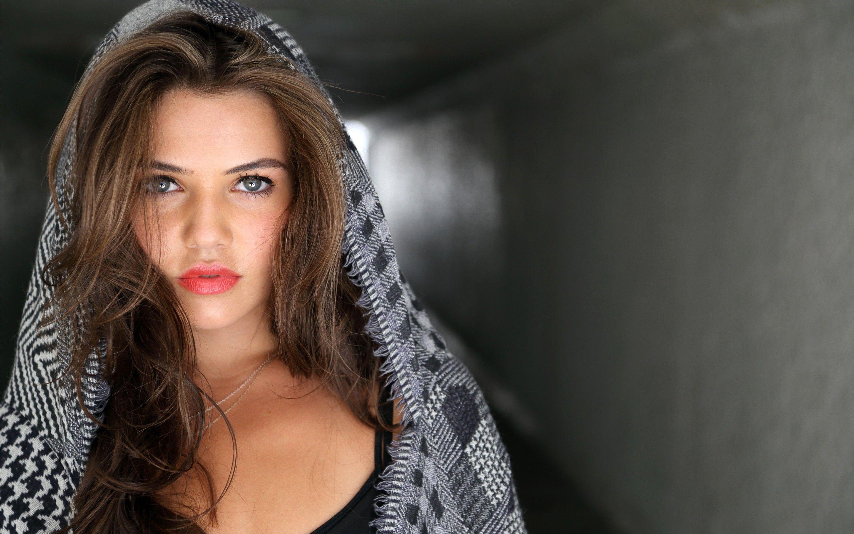2880x1800 Danielle Campbell iPhone XS, iPhone iPhone X HD 4k