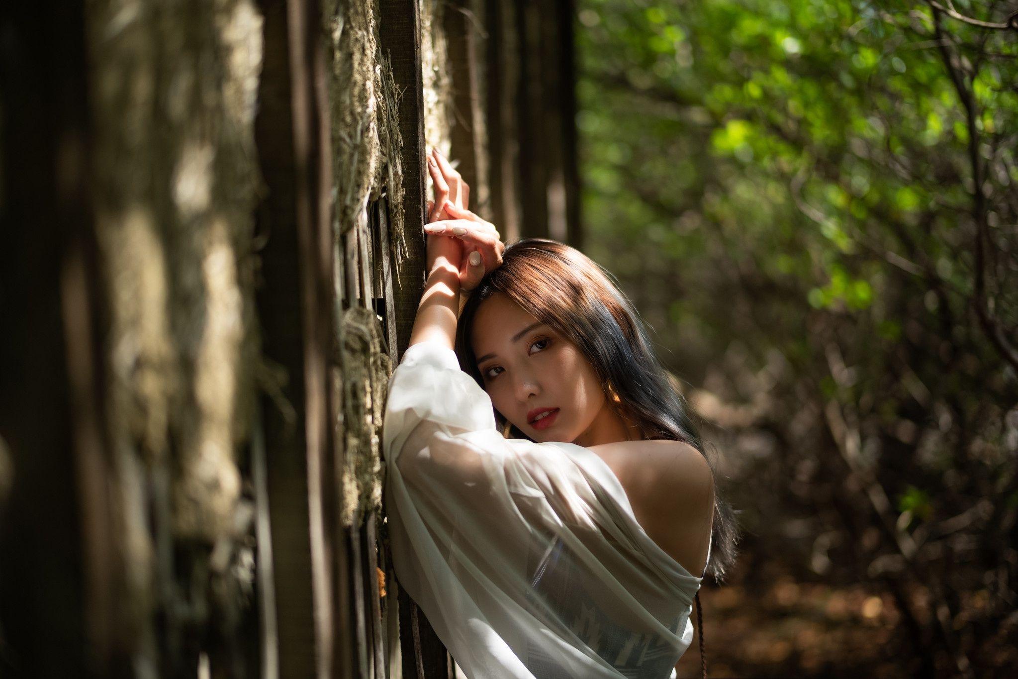 2047x1365 Asian Women Model Depth Of Field Wall Leaning Bushes Blouse