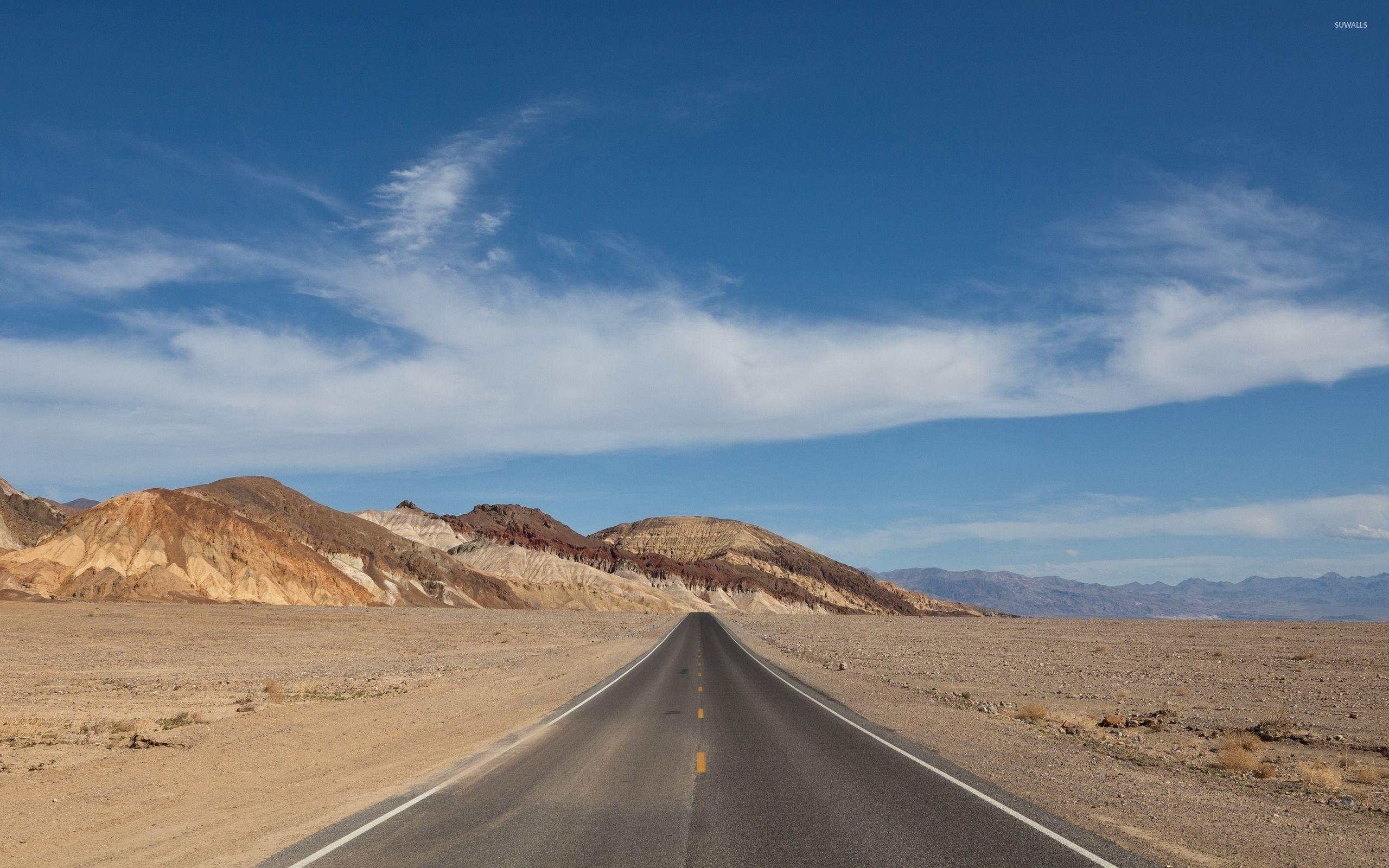 2560x1600 Road passing through Death Valley National Park wallpaper