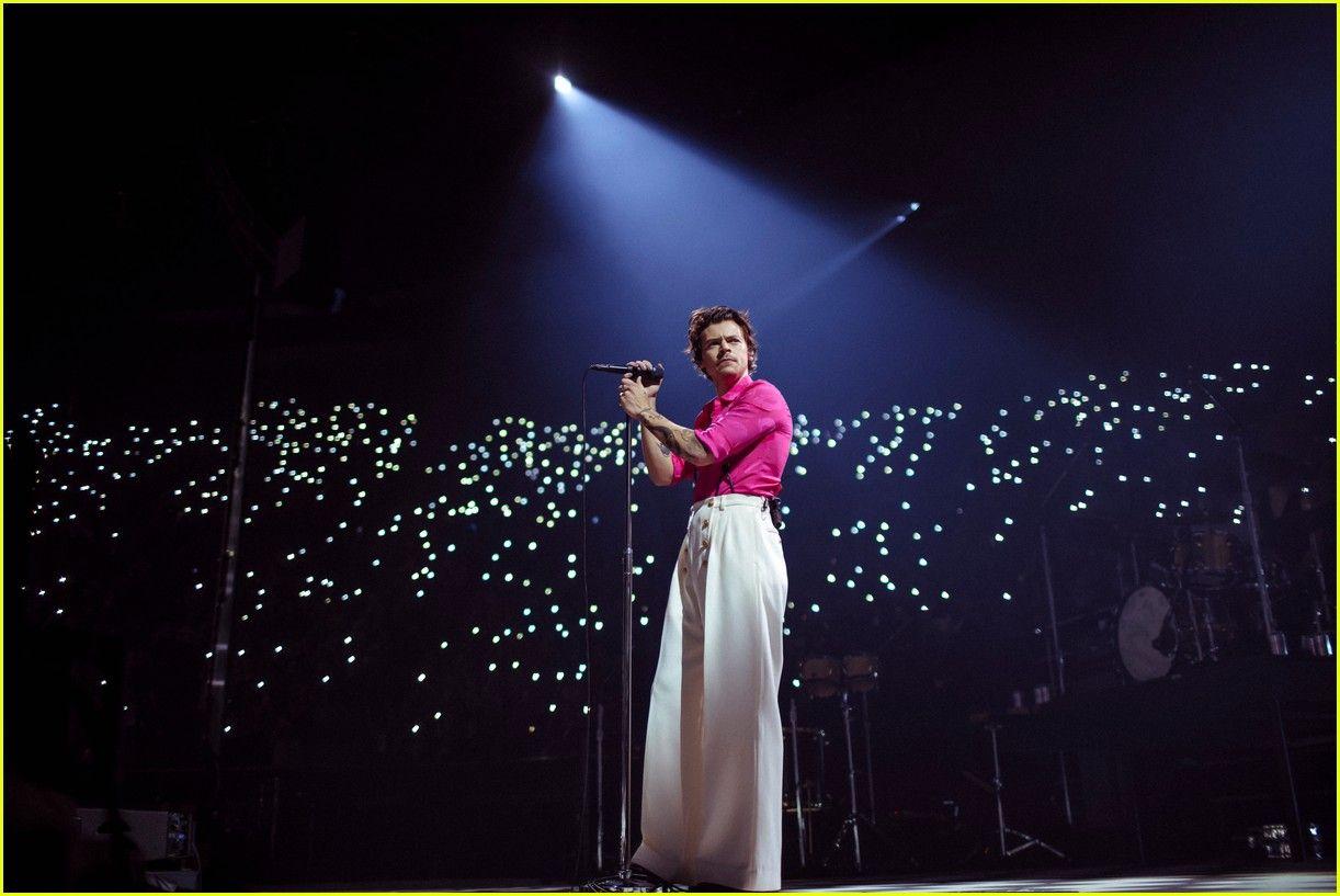 1222x817 Harry Styles Performs New 'Fine Line' Album in Full at The Forum