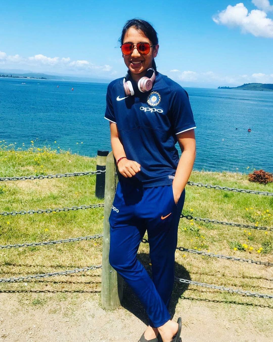 1080x1350 Smriti ÇÅ