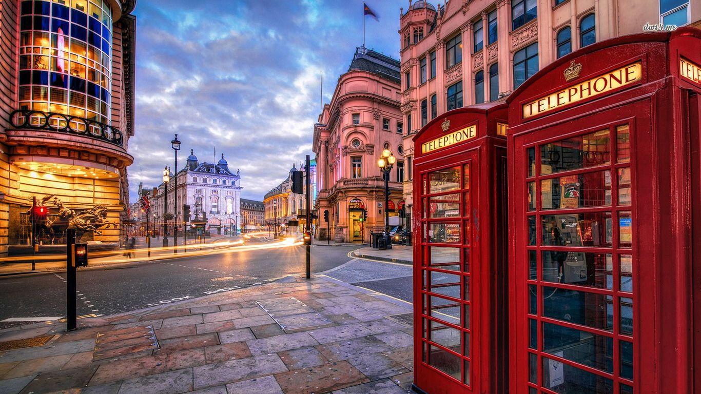 1366x768 London HD Wallpaper