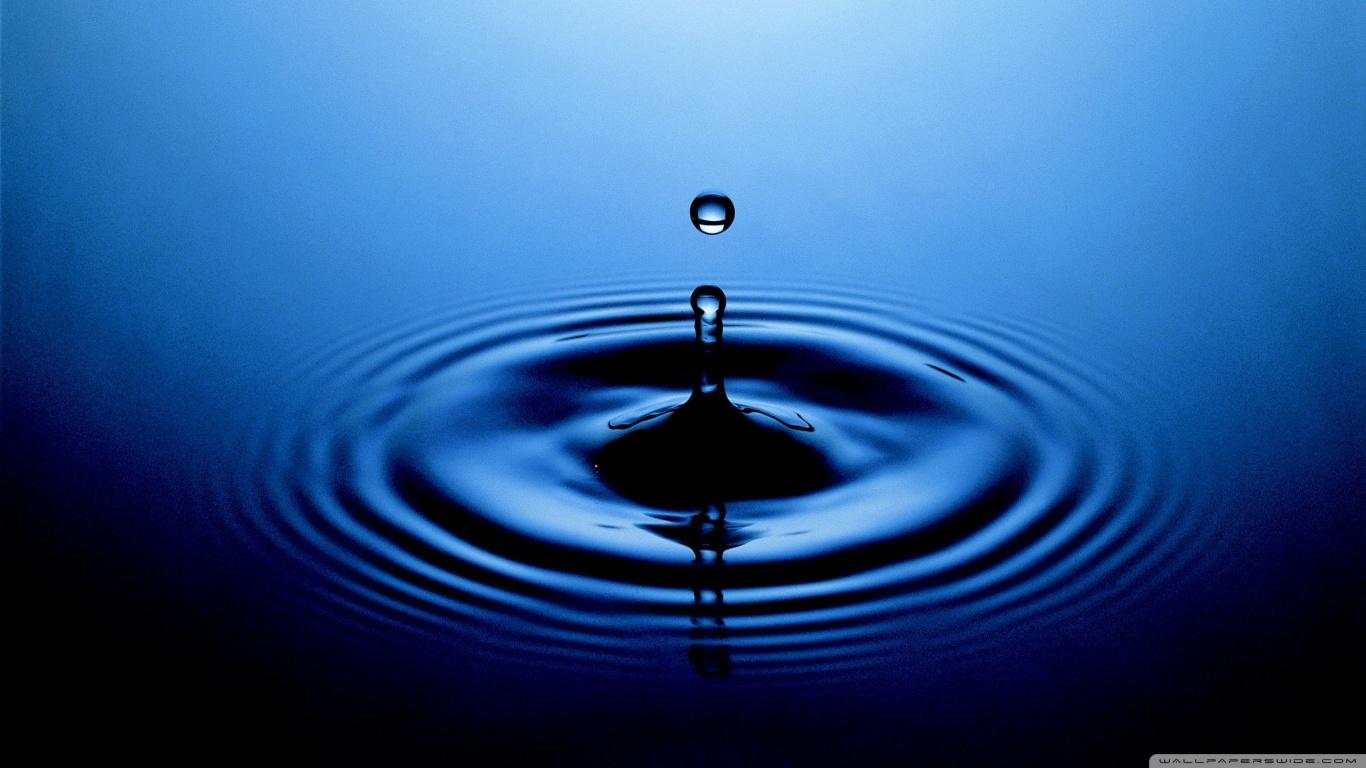 1366x768 Blue Water Drops Wallpaper (1366x 287.16 Kb)