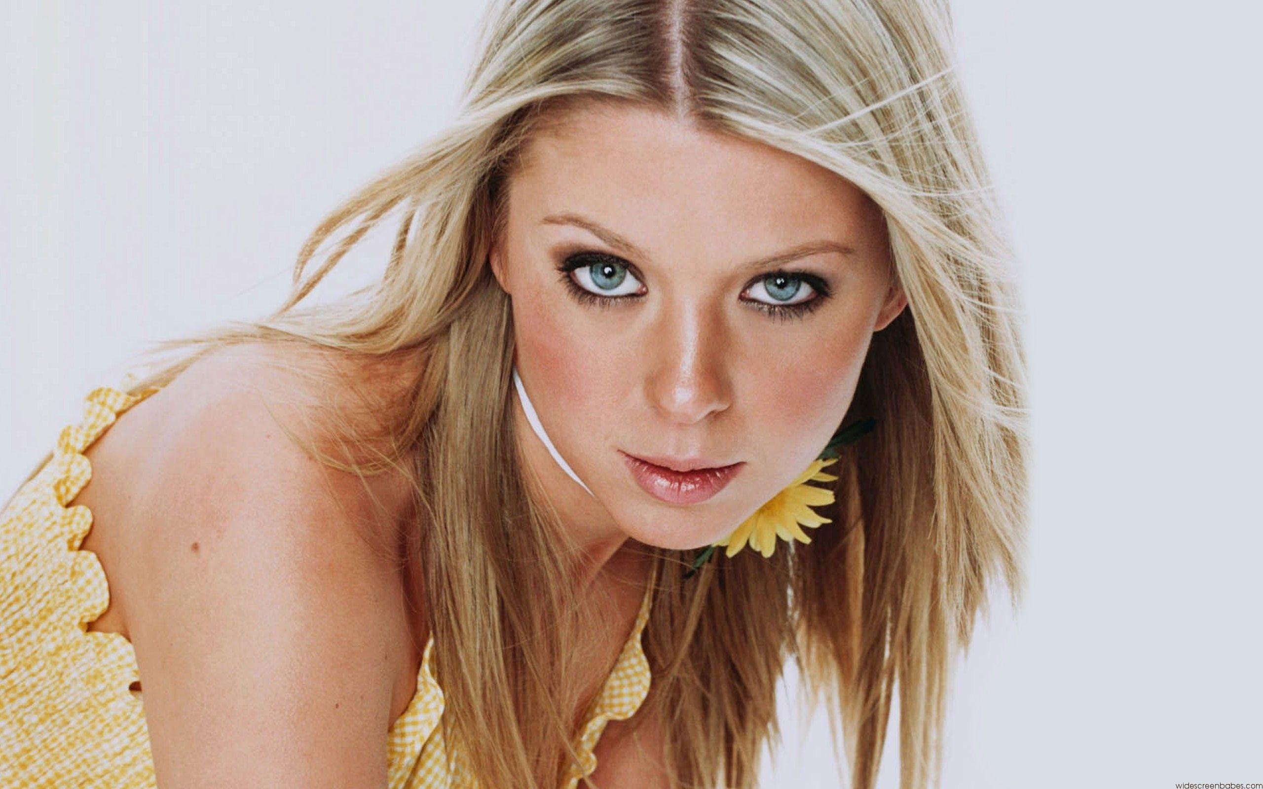 2560x1600 Tara Reid HD Wallpaper