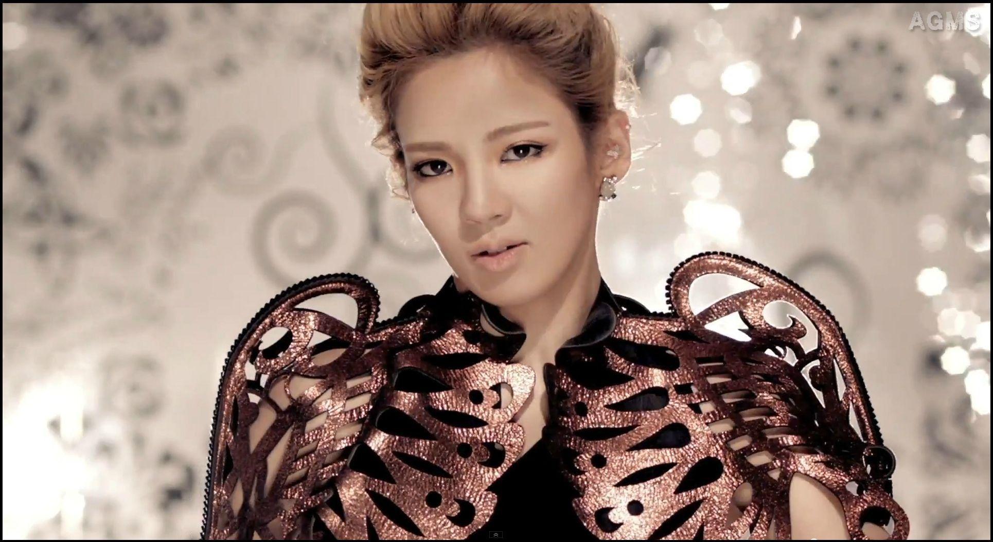 1930x1053 Girls Generation SNSD Kim Hyoyeon wallpaperx1053