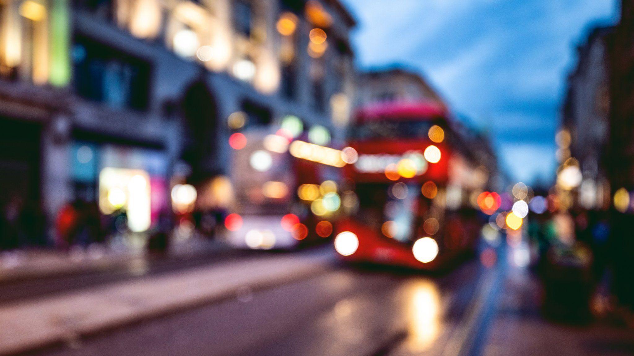 2048x1152 Night rider: 21 years sleeping on a London bus