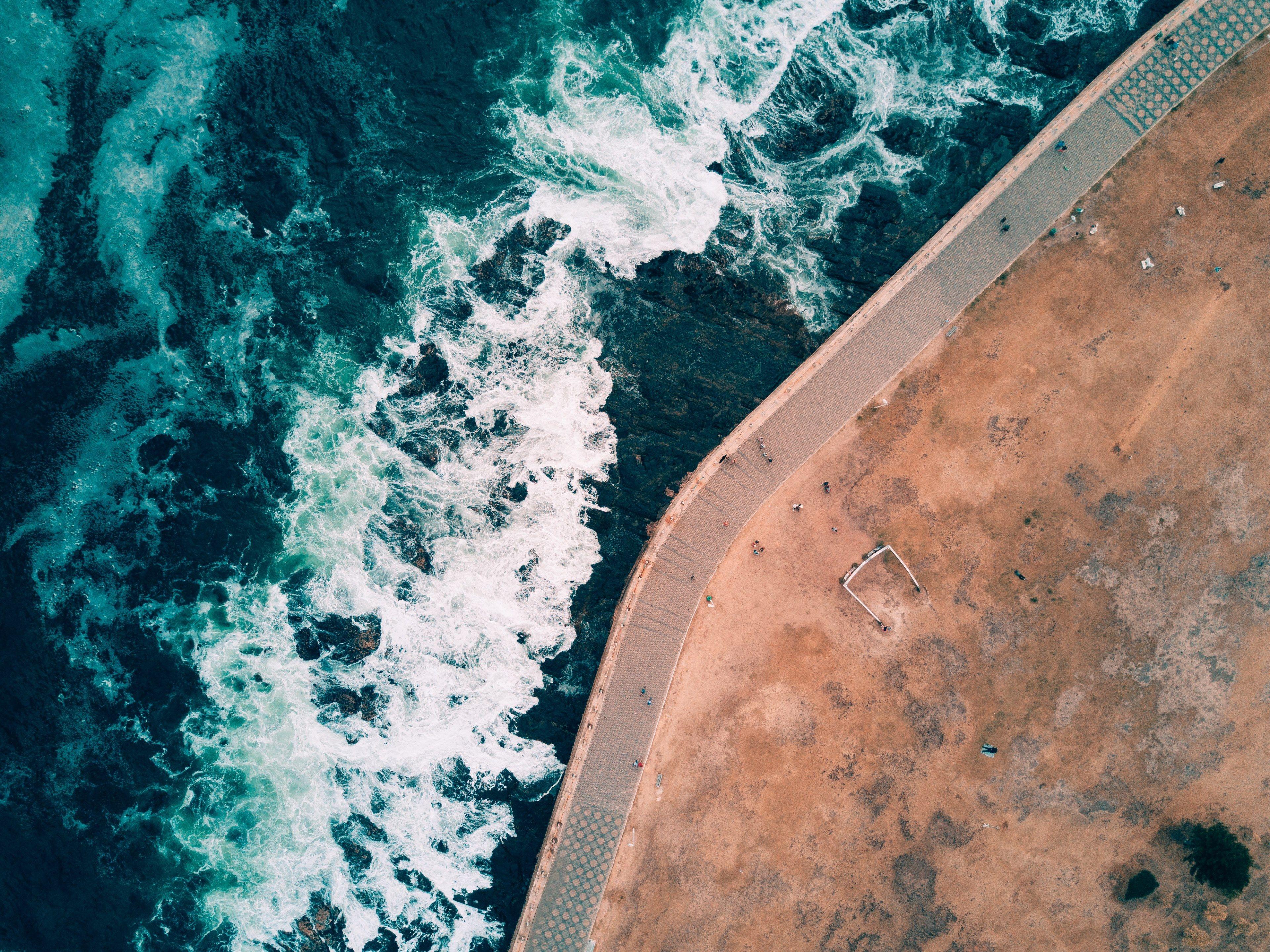 3840x2878 Wallpaper / drone view aerial view wave and boardwalk