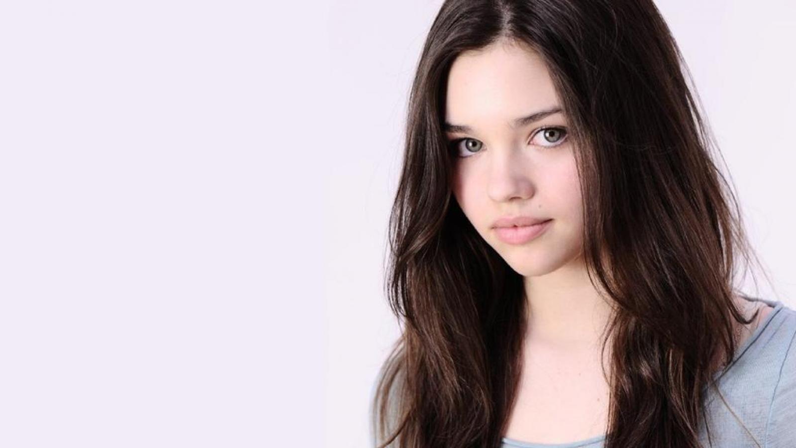 India Eisley Wallpapers Top Free India Eisley Backgrounds Wallpaperaccess