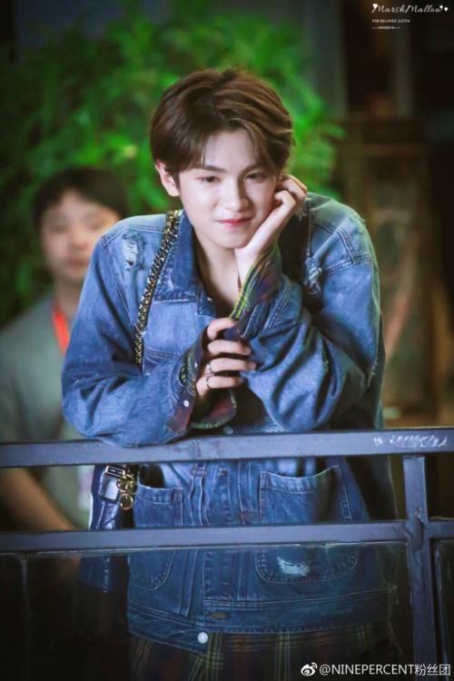 1600x2400 Justin Huang Minghao Wallpaper .