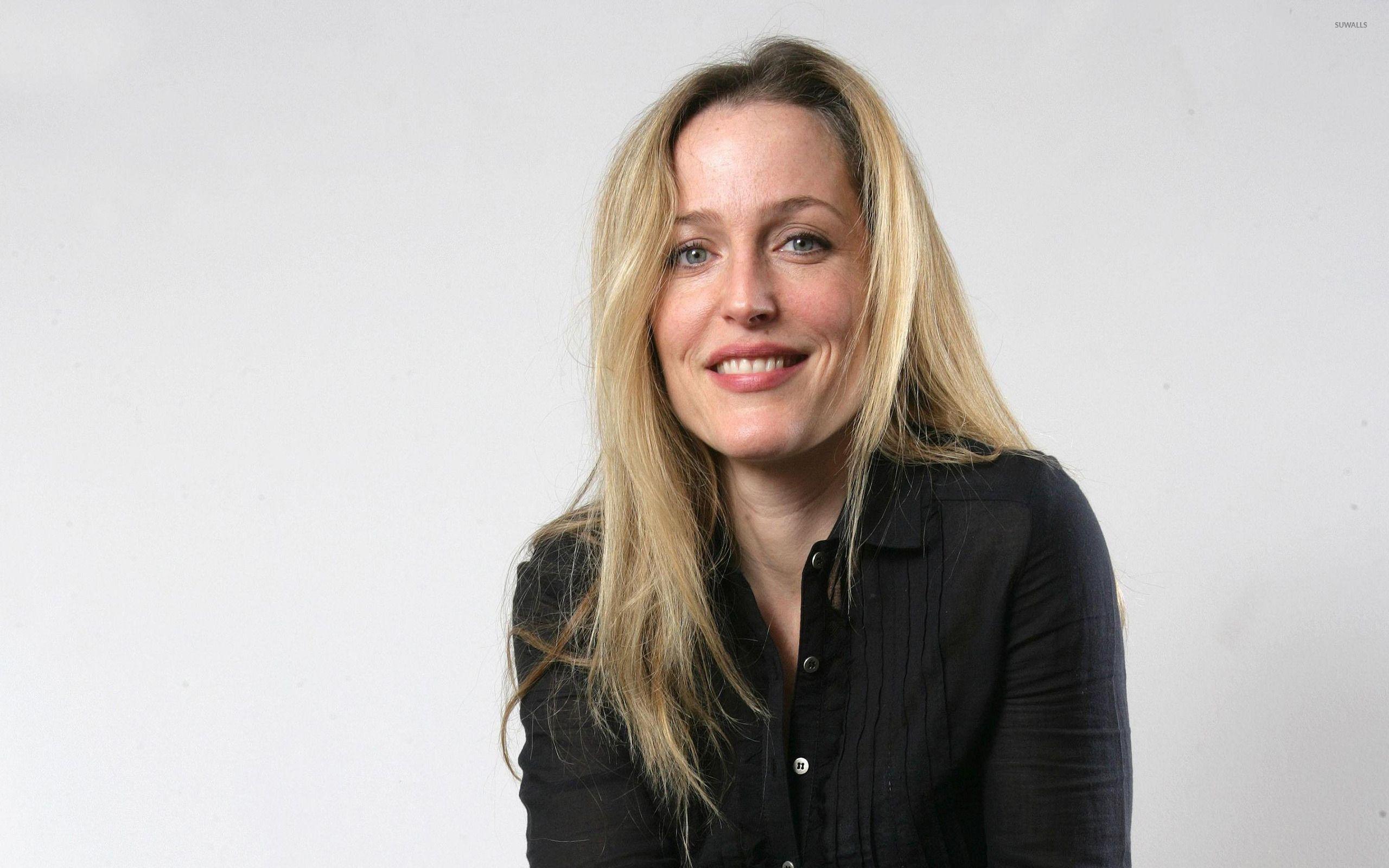 2560x1600 Gillian Anderson wallpaper wallpaper