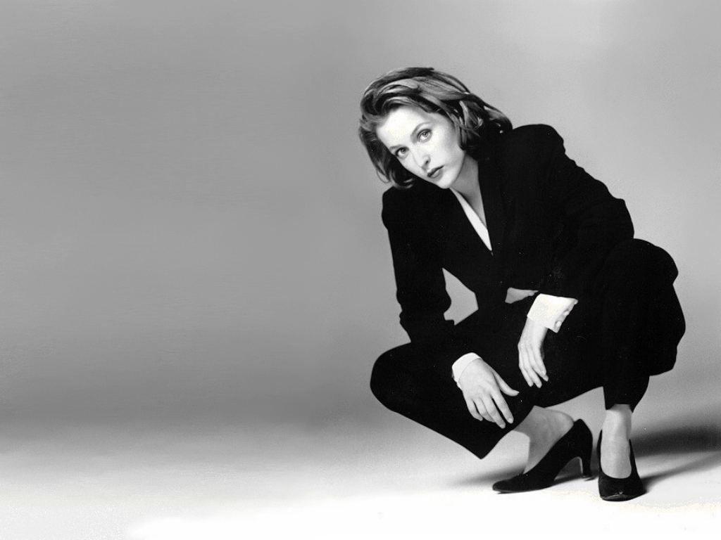 1024x768 Gillian Anderson Wallpaper Free Gillian Anderson 2