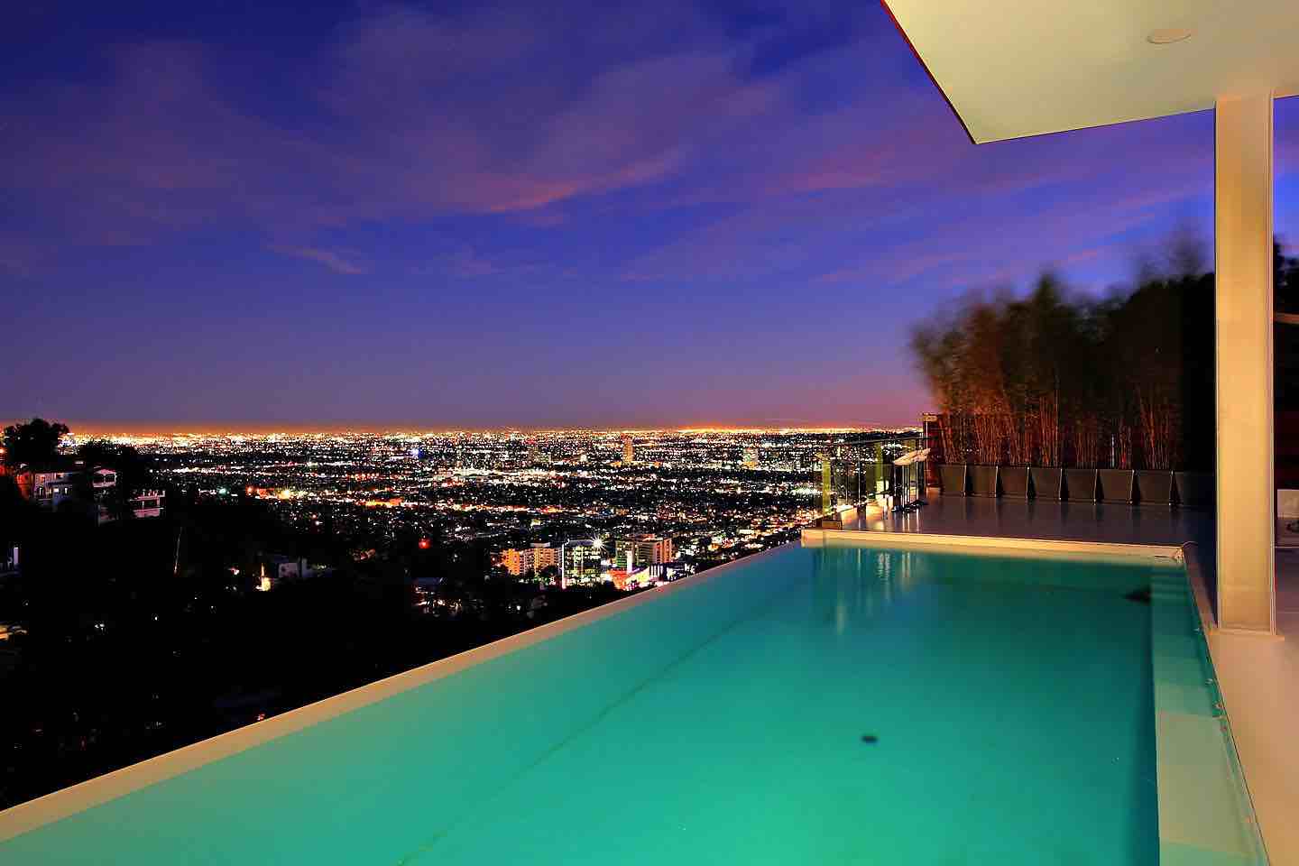 1440x960 Modern Architectural Masterpiece in Hollywood Hills