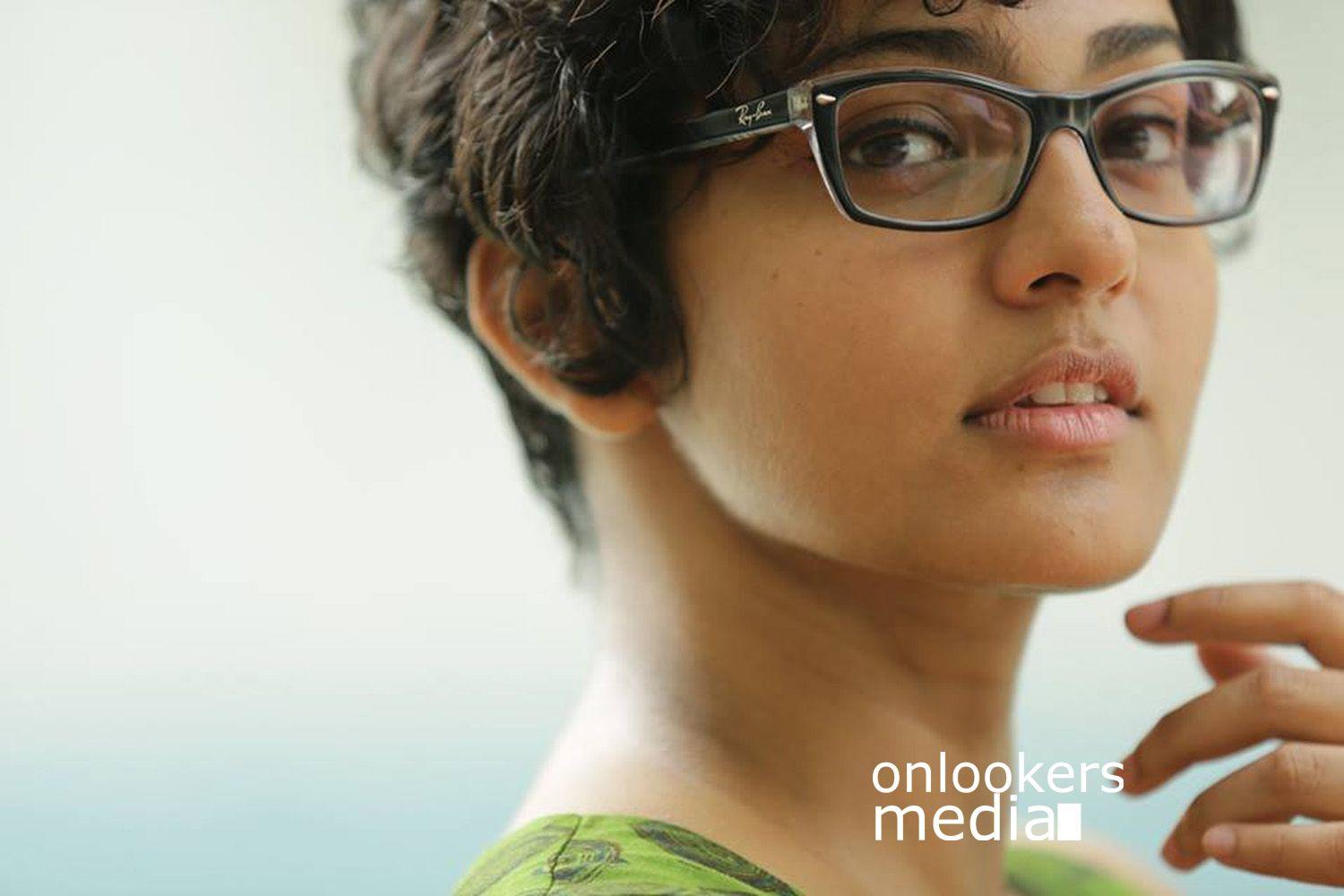 1500x1000 Parvathy Menon Stills Photos Latest Movie Stills