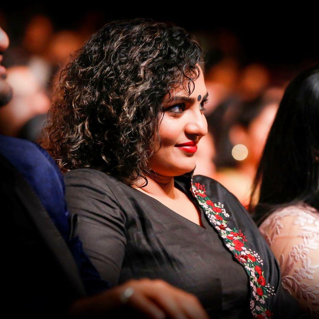 1080x1080 Parvathy Hot And Photo In Black Dress
