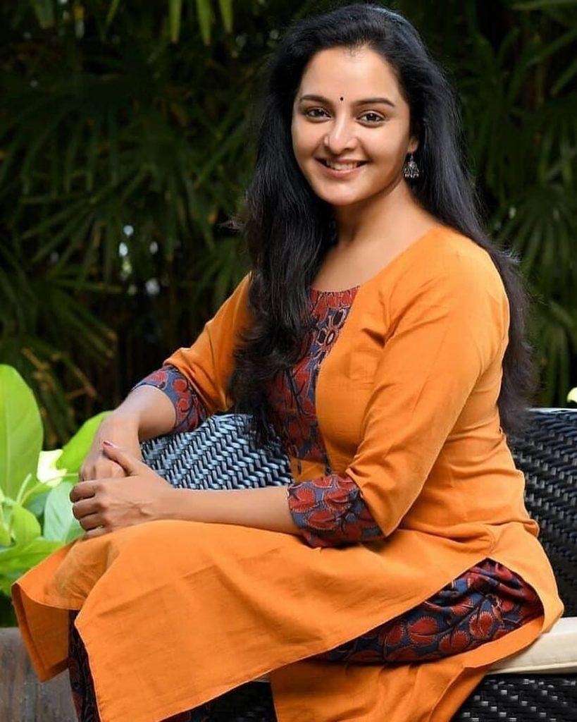 819x1024 hot Image of Malayalam actress