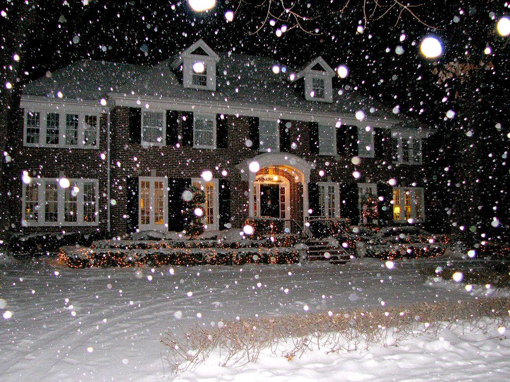 1024x768 Home Alone House Lincoln Ave. in Winnetka, the home in