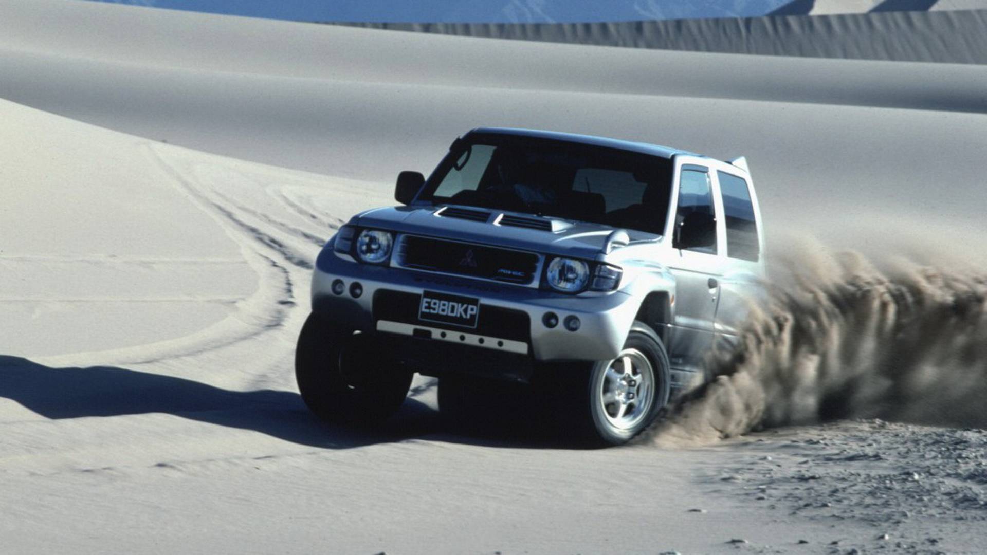 1920x1080 Nissan Patrol And Mitsubishi Pajero Might Share Platform