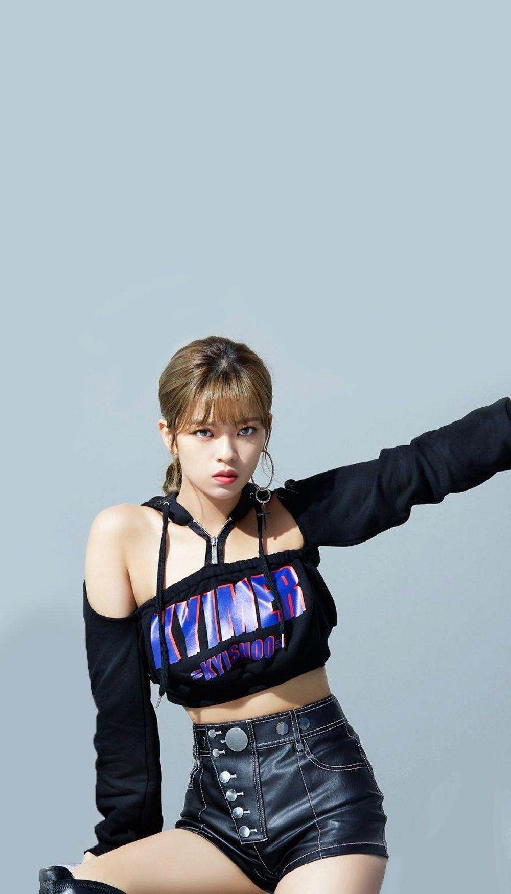 1000x1750 Twice Bdz Photohoot
