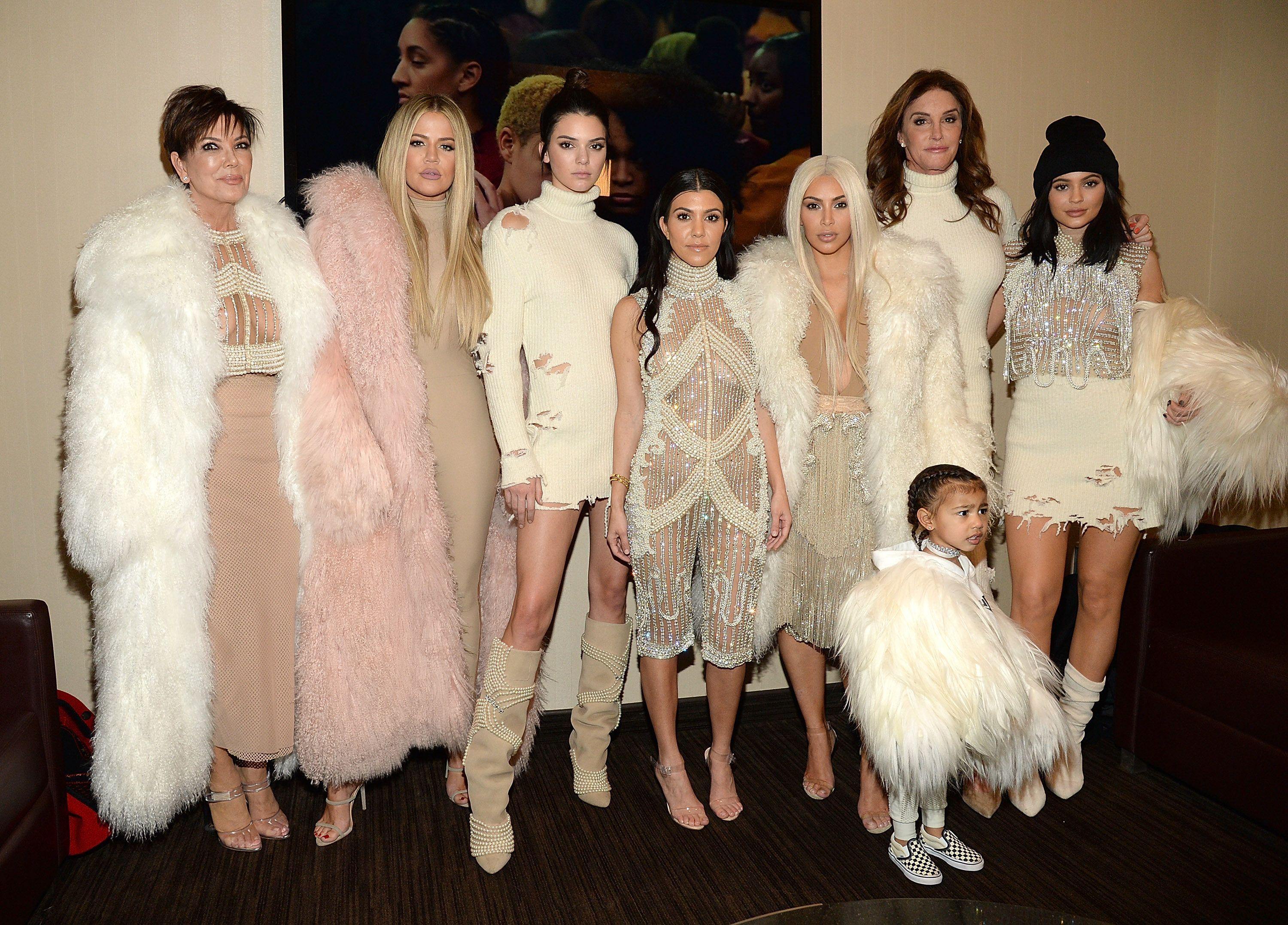 3000x2154 Most viewed Keeping Up With The Kardashians wallpaperK Wallpaper