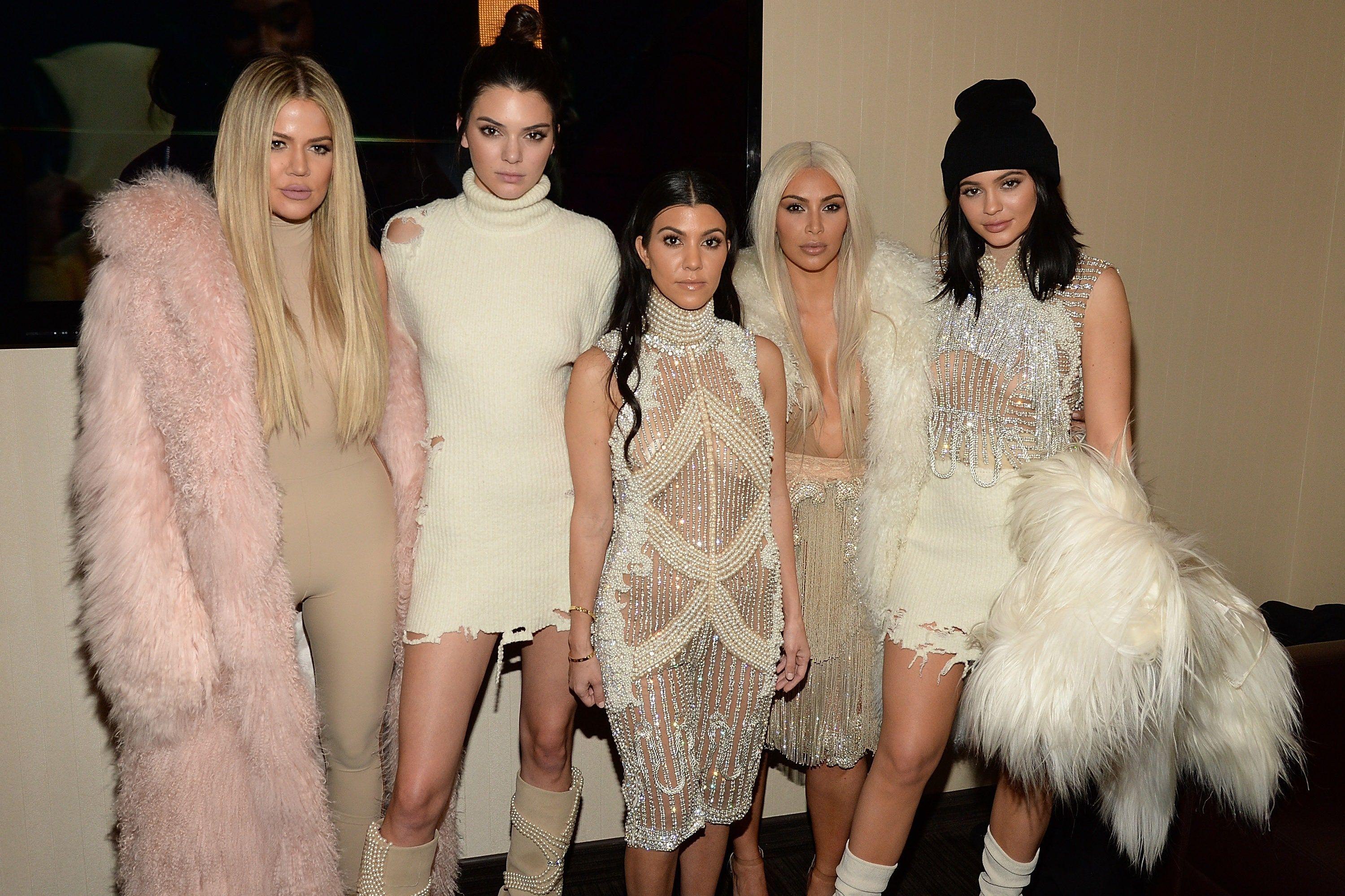 2999x1999 Here's Every Tattoo Kylie Jenner And The Kardashian Jenners Have