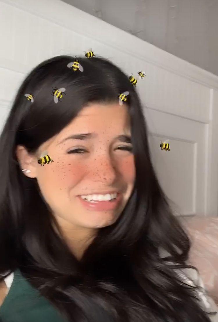 Nessa Barrett Wallpapers - Top Free Nessa Barrett Backgrounds