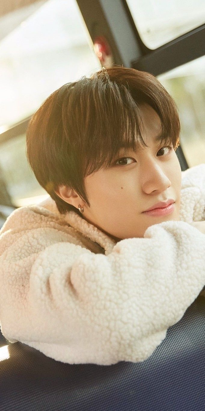 682x1364 Yedam