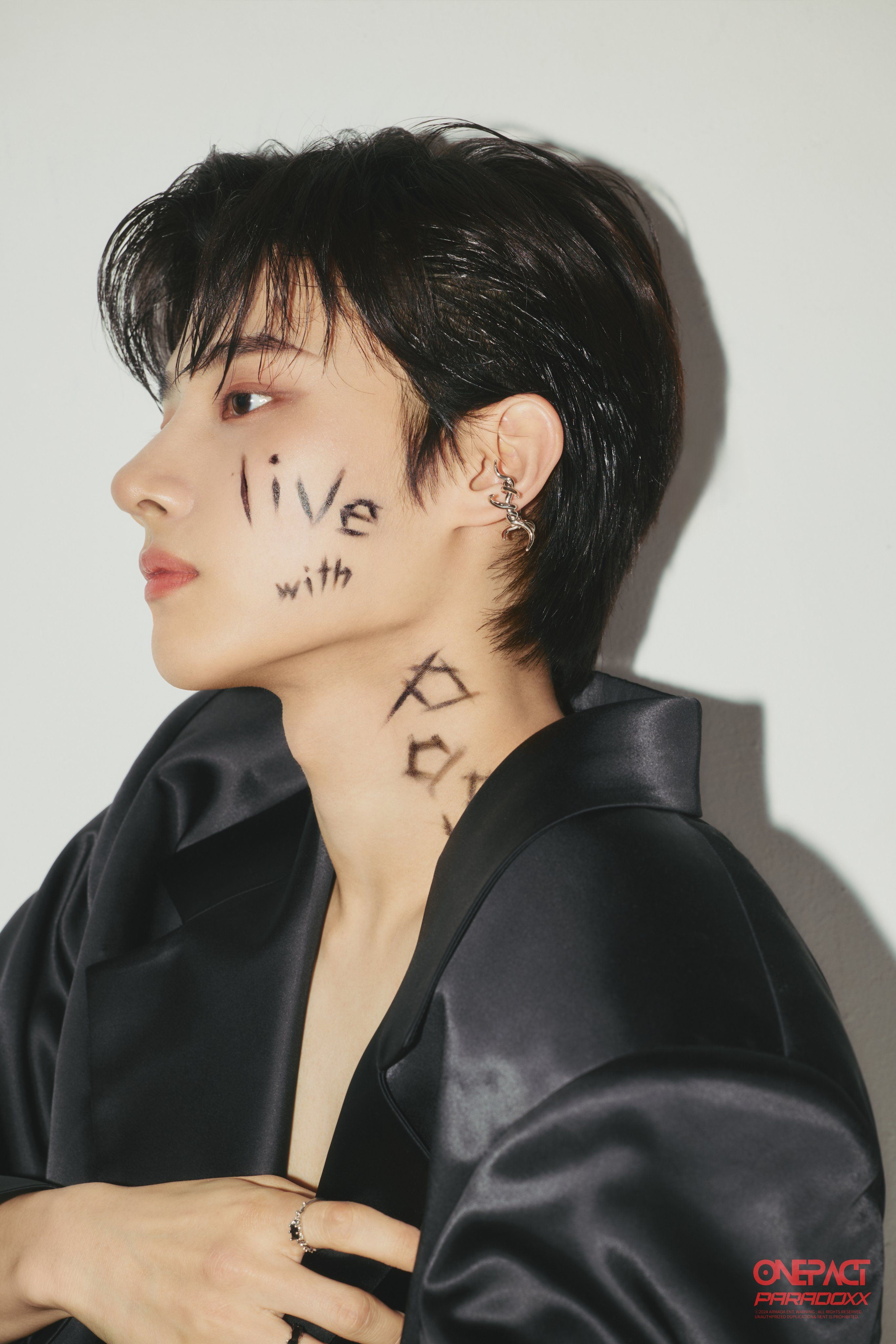 2731x4096 ONE PACT