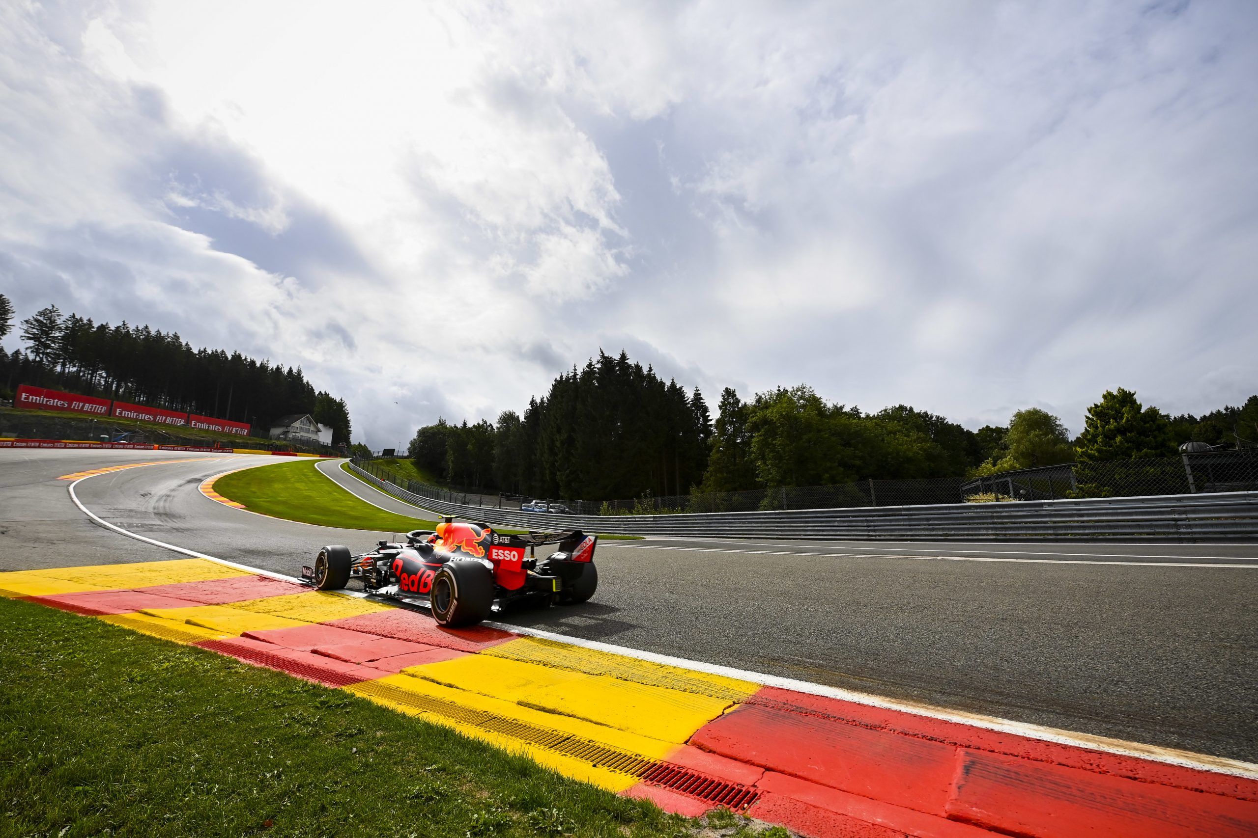 2560x1707 Spa F1 Wallpaper