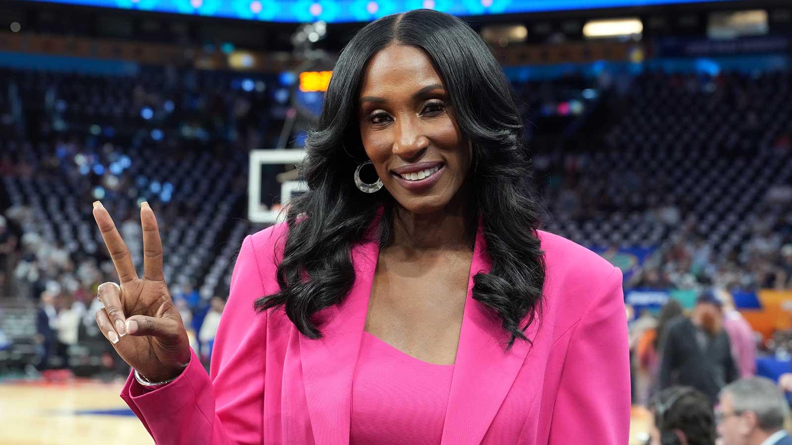 1600x900 Sparks news: Lisa Leslie shares honest reflection on 30 years of WNBA