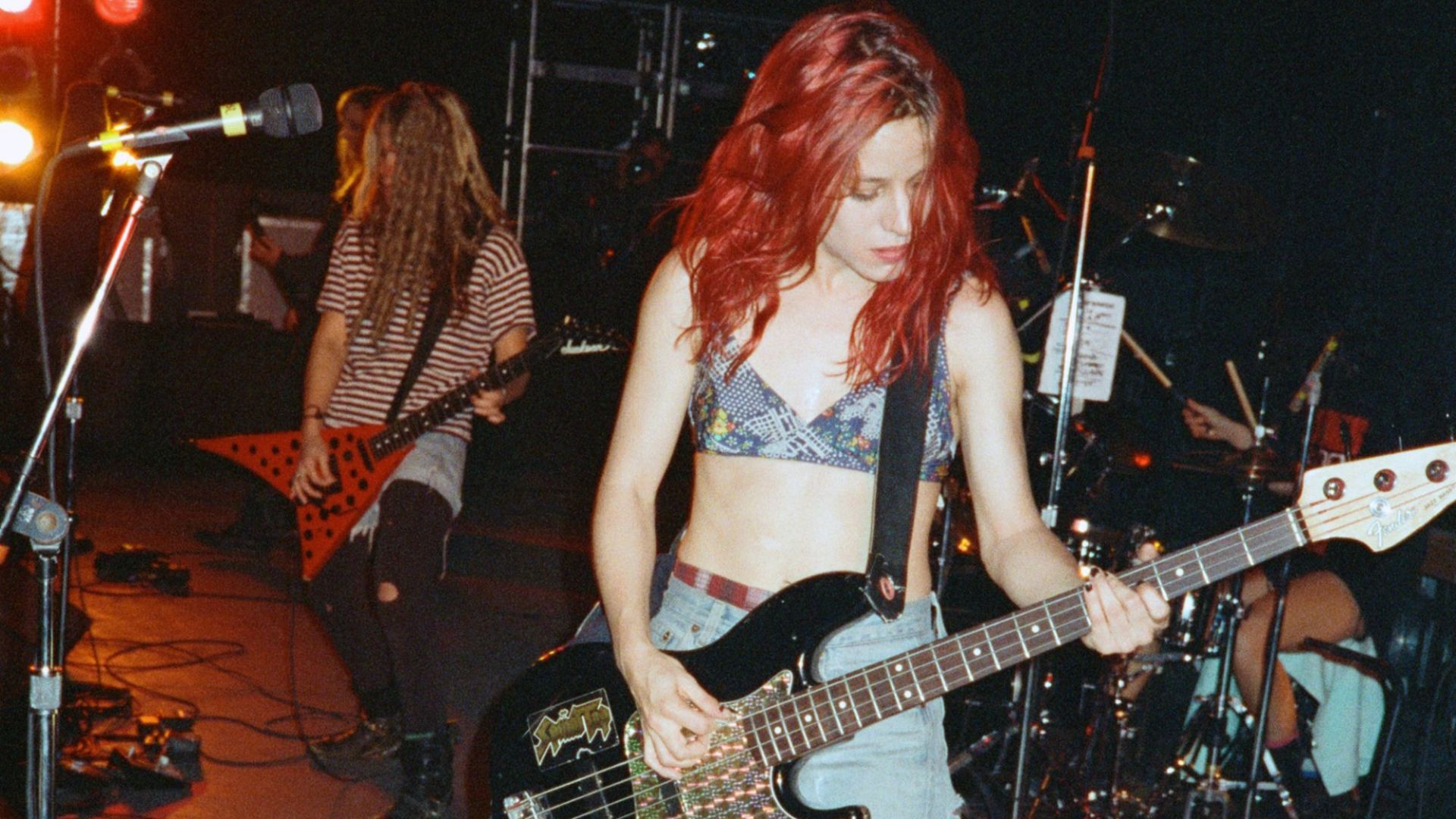1920x1080 L7 bassist Jennifer Finch dead aged 59 after tragic cancer battle as bandmates pay tribute to 'beloved troublemaker'