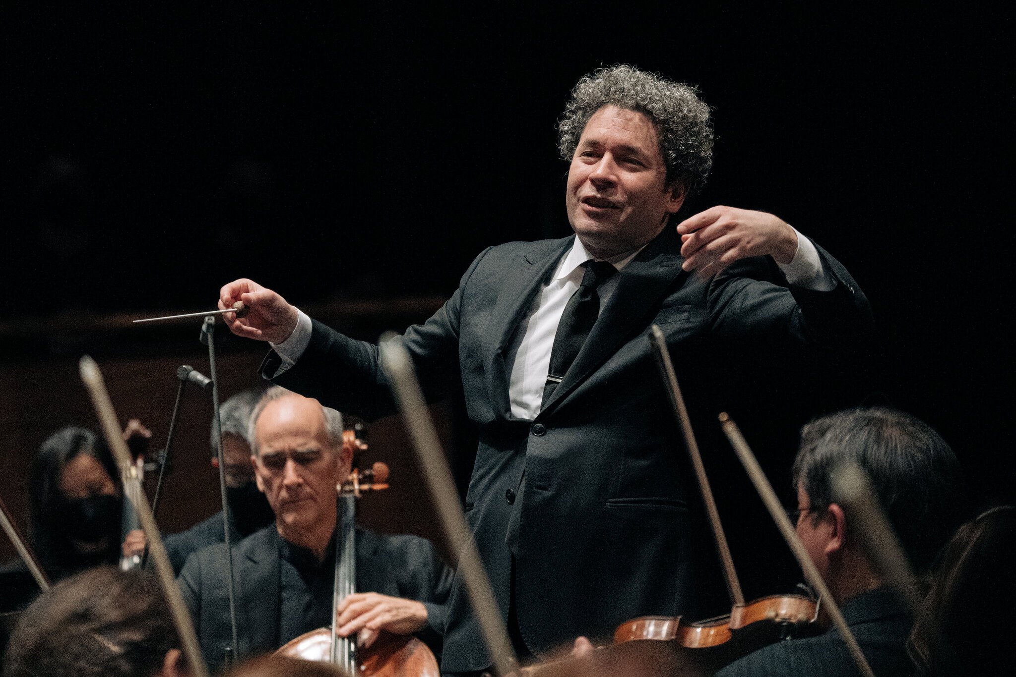 2048x1366 New York Philharmonic Appoints Gustavo Dudamel as Music Director