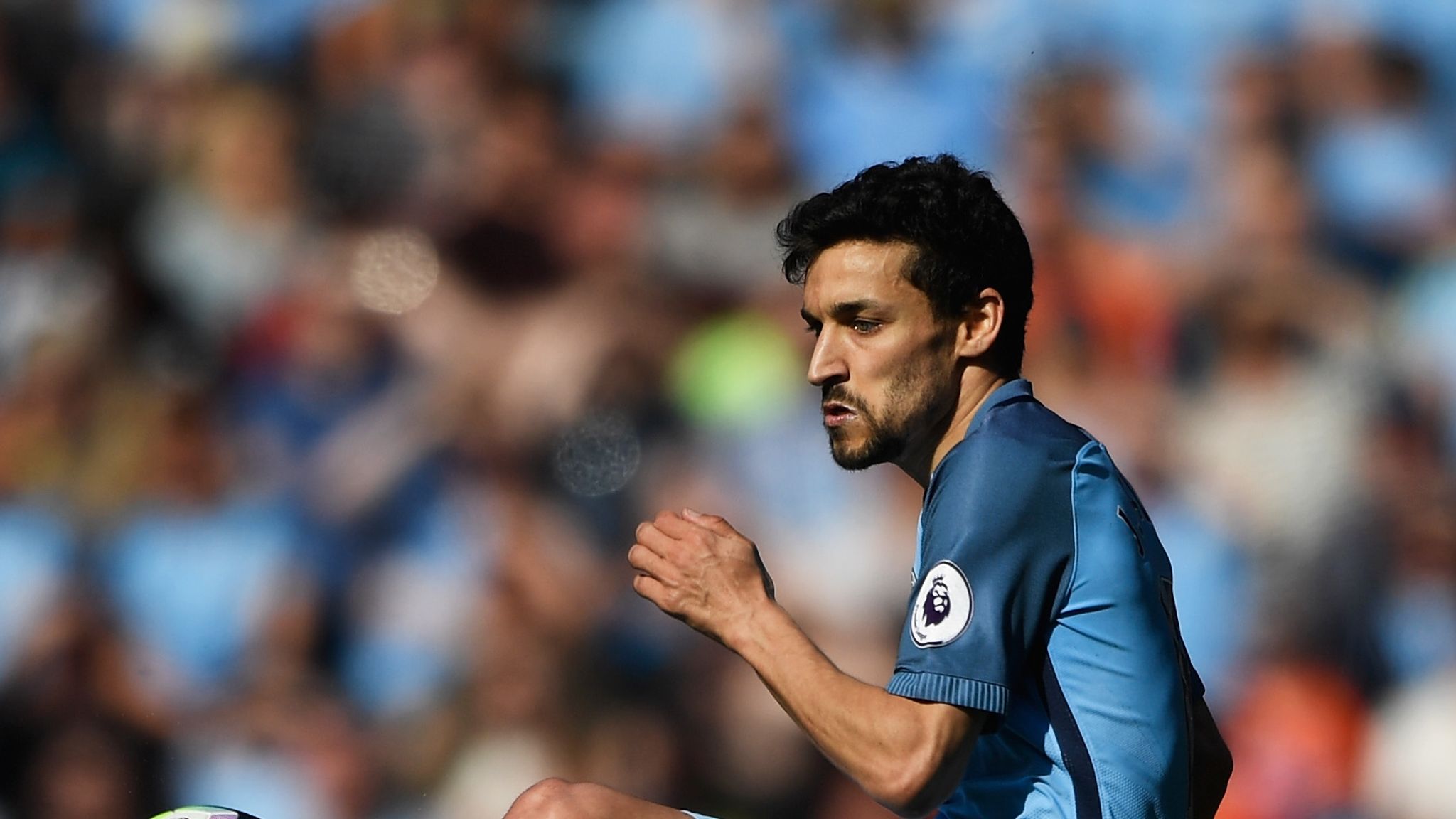 2048x1152 Pep Guardiola pleased with Jesus Navas' display after Manchester City victory