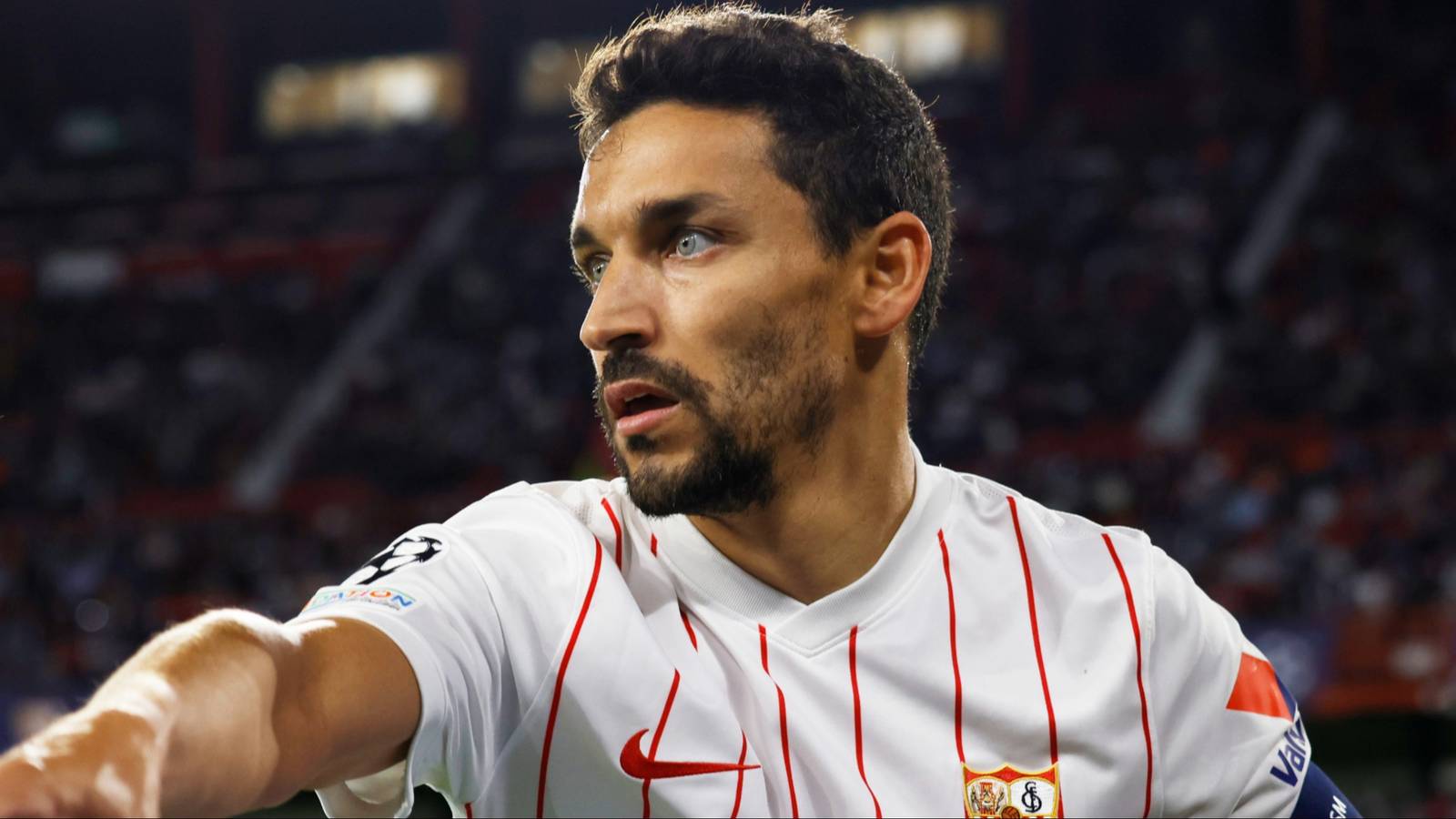 1600x900 Jesus Navas Signs 'Lifetime Contract' With Sevilla