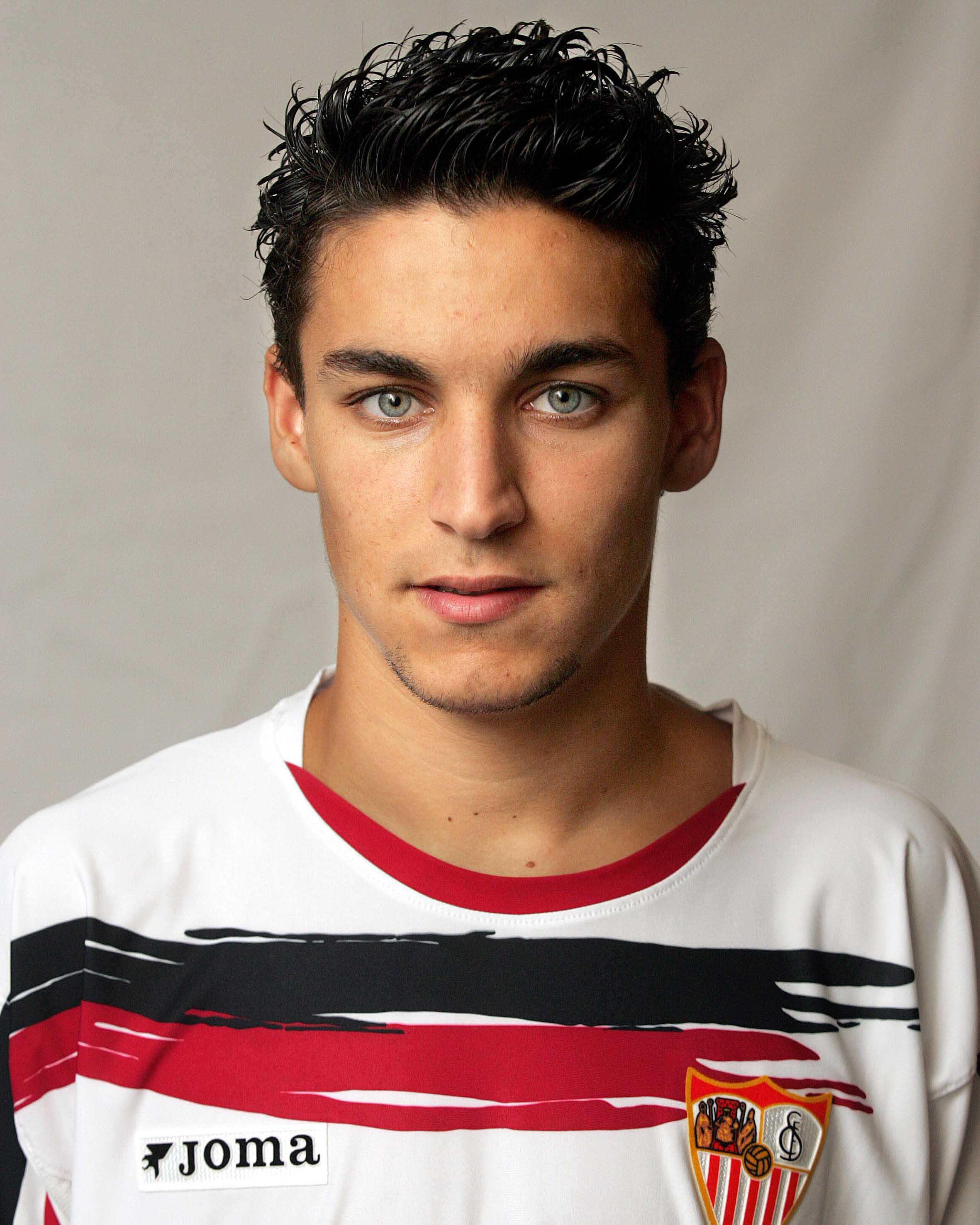 2362x2953 Jesús Navas