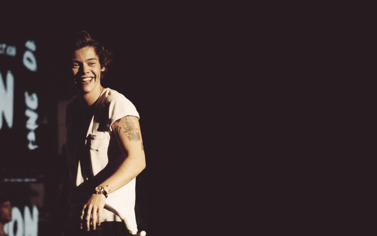 Harry Styles HD Wallpapers - Top Free Harry Styles HD Backgrounds -  WallpaperAccess