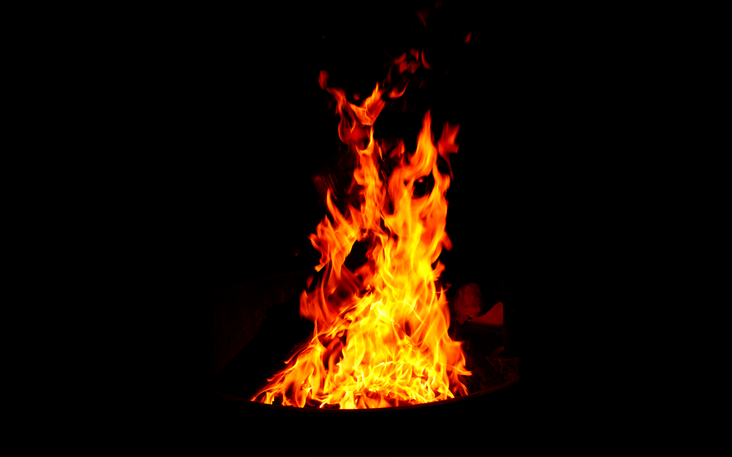 1440x900 Black Fire Wallpaper