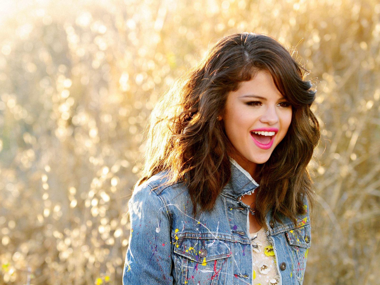 Selena Gomez Cute Wallpapers - Top Những Hình Ảnh Đẹp