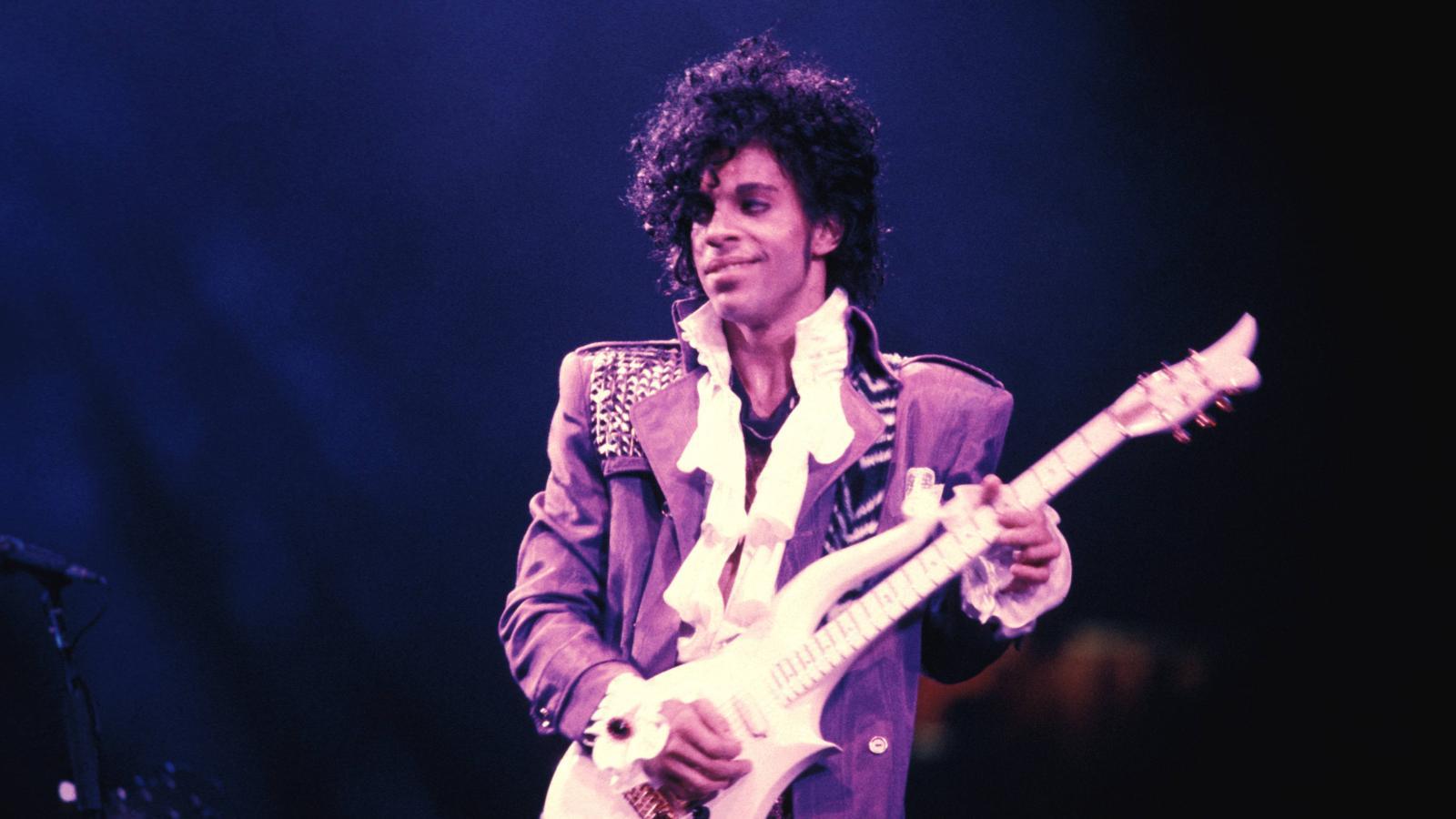 1600x900 Trump played Purple Rain at a rally in Minneapolis, and Prince's estate is furious