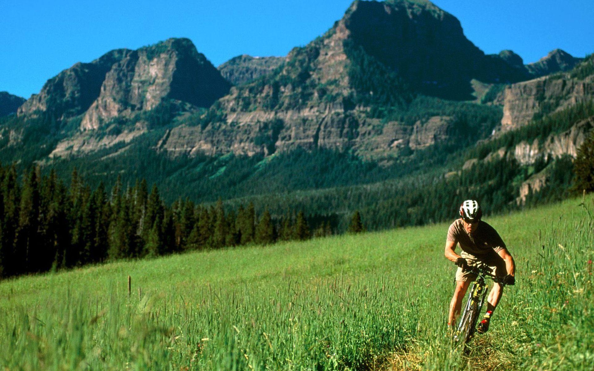 1920x1200 Specialized bikes wallpaper download