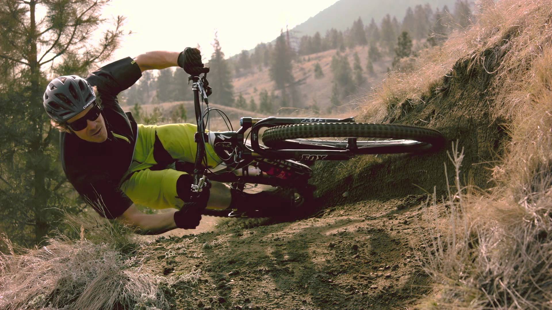 1920x1080 Matt Hunter Going Around a Corner on his Bicycle