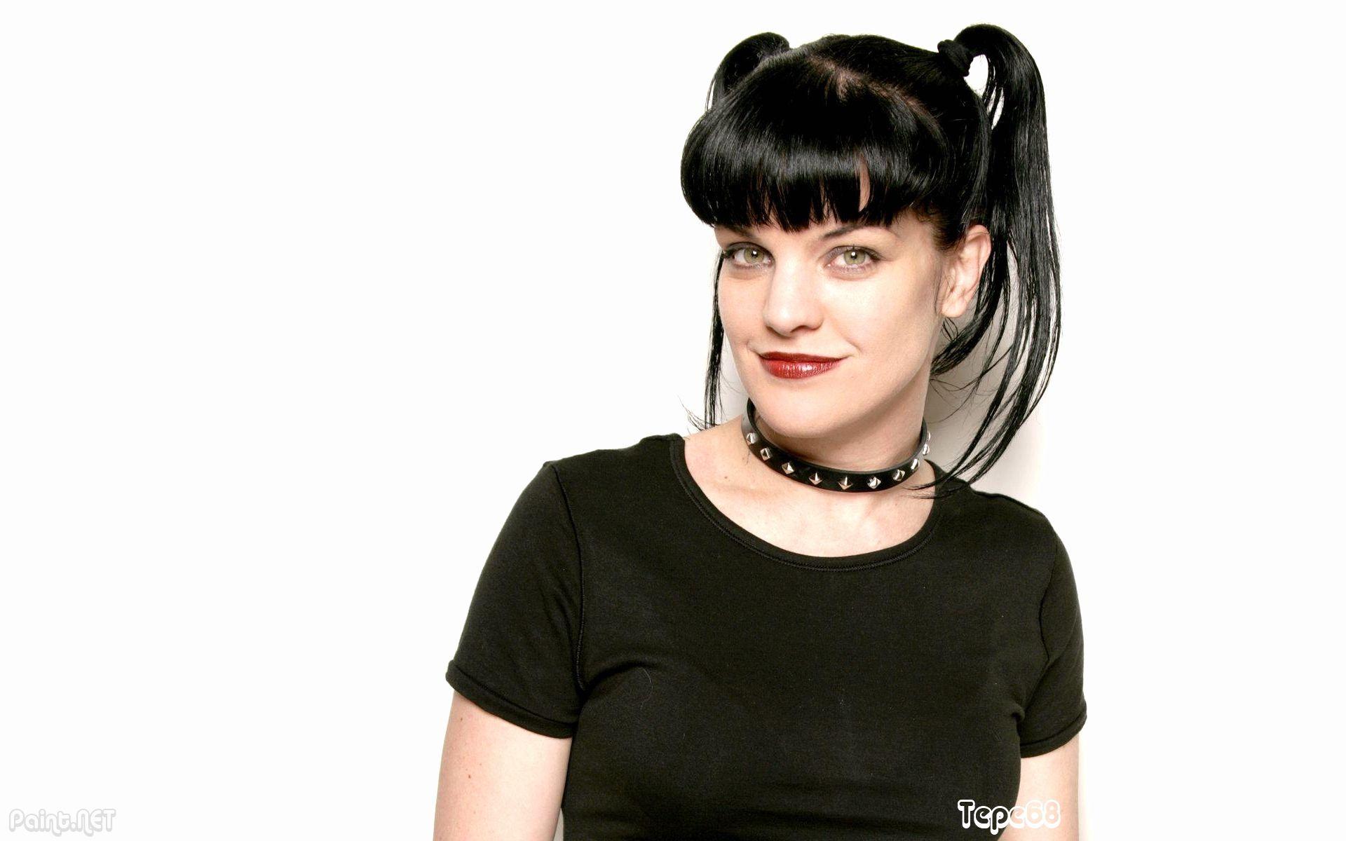 1920x1200 Pauley Perrette